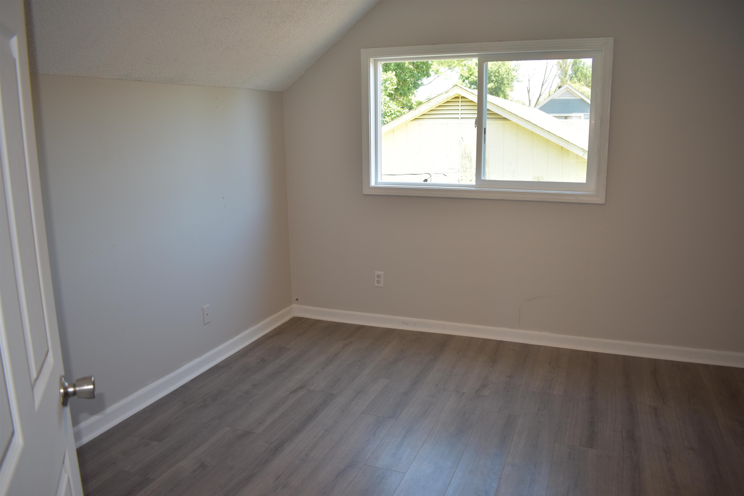 4300 Bennett Wood Dr Property Photo 12