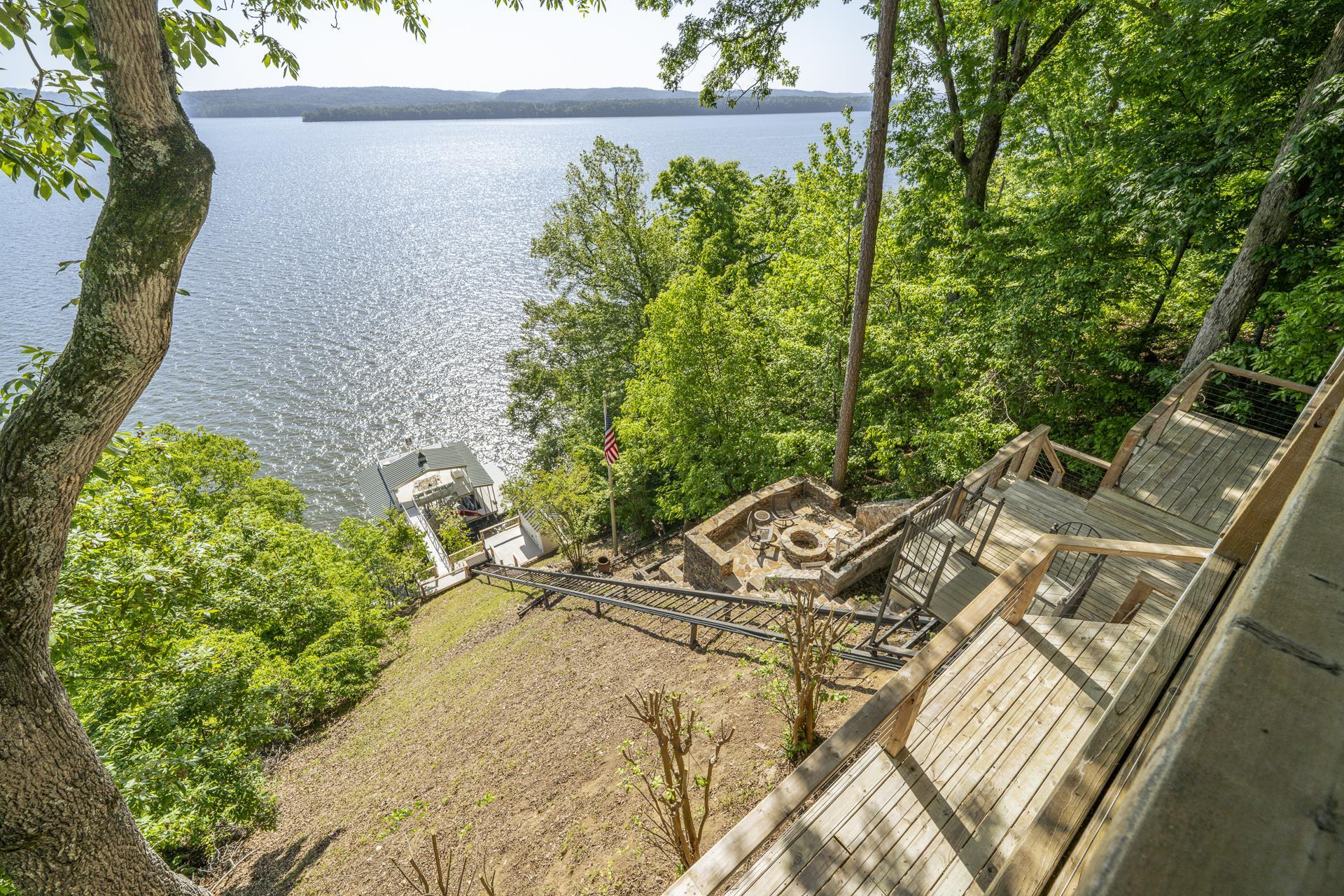 585 Island View Dr Property Photo 33