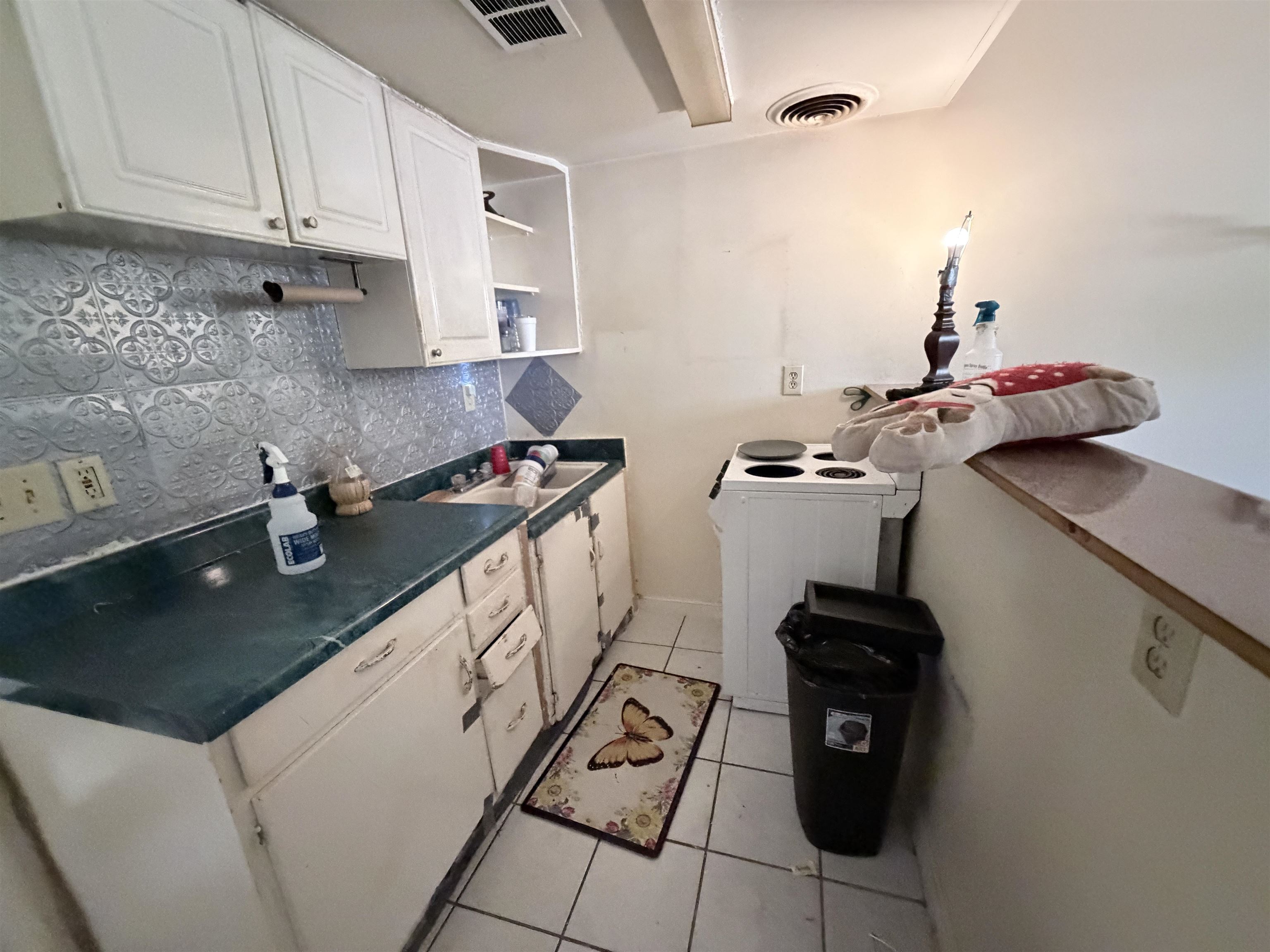 3569 Douglass Ave Property Photo 12
