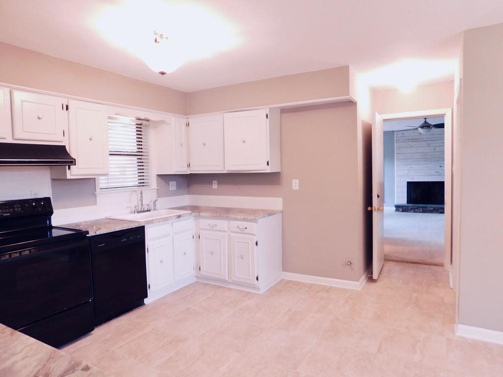 1411 Leafhaven Cv Property Photo 4