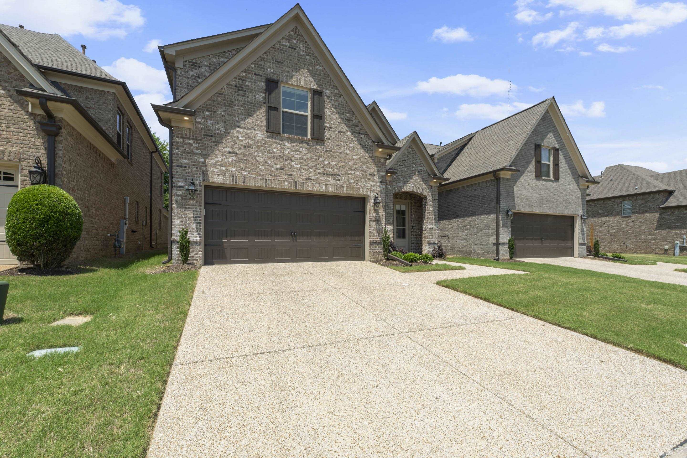 873 Winter Leaf Dr Property Photo 2