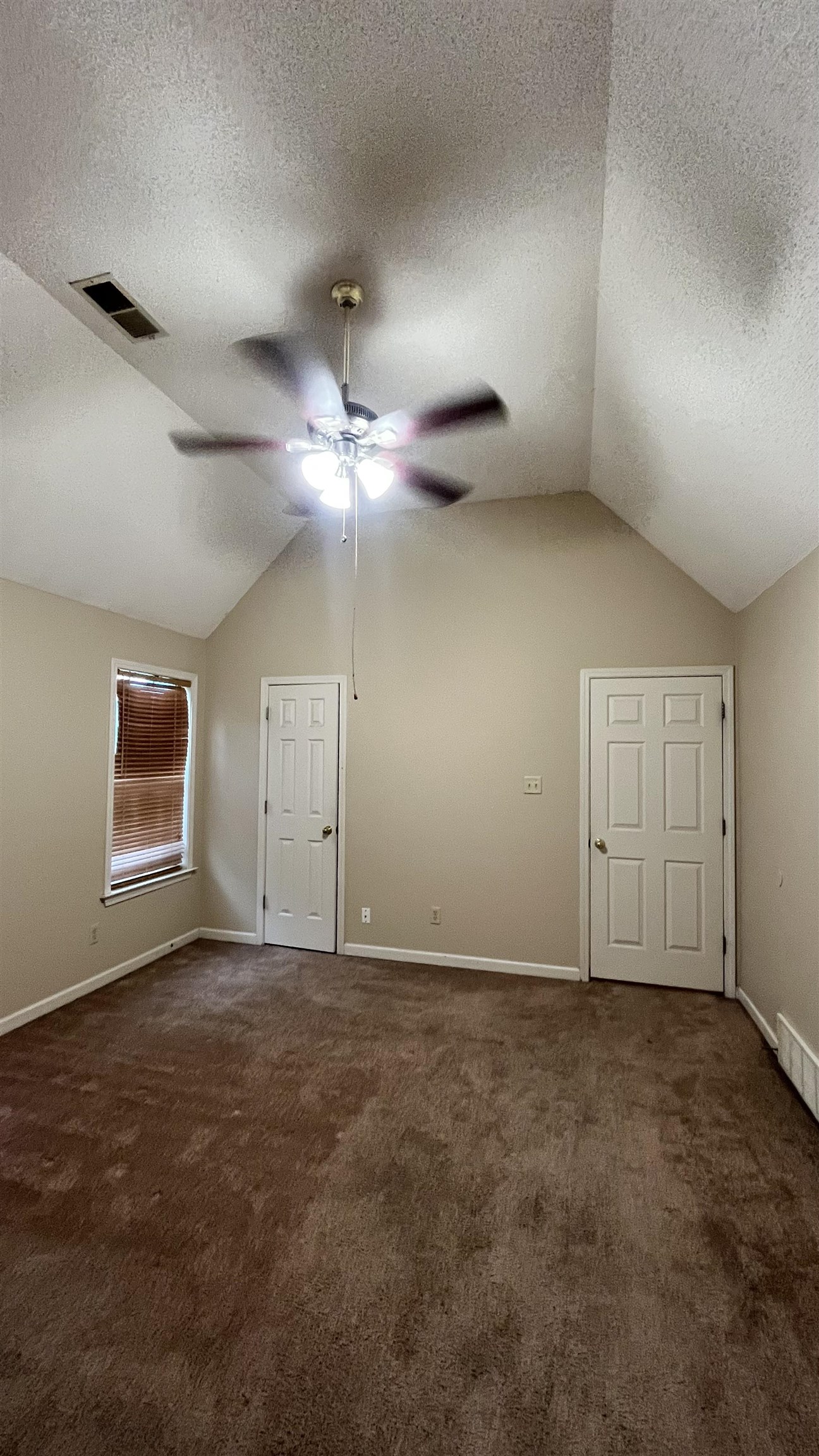 7276 Amberly Way Dr Property Photo 7