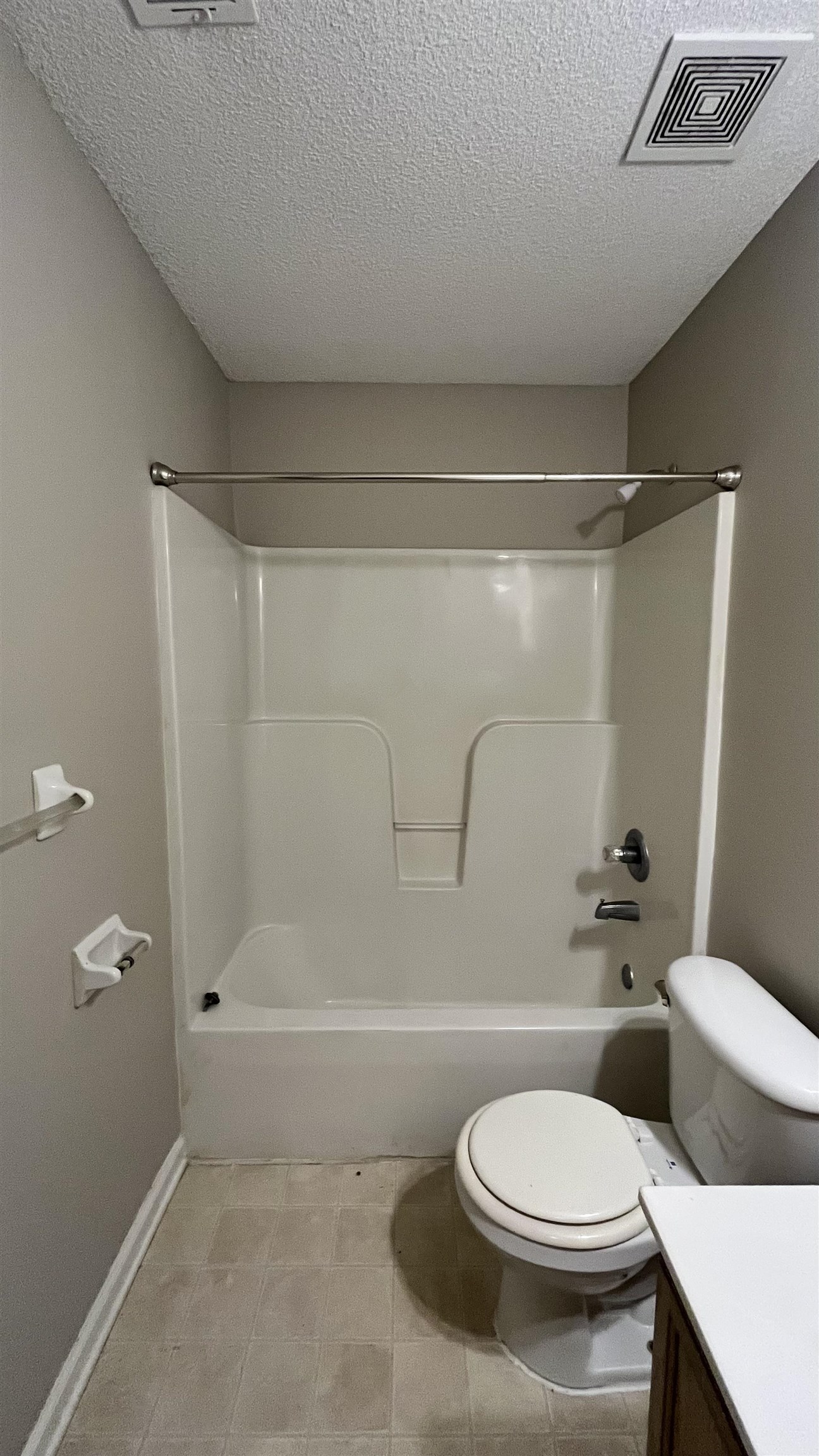 7276 Amberly Way Dr Property Photo 17