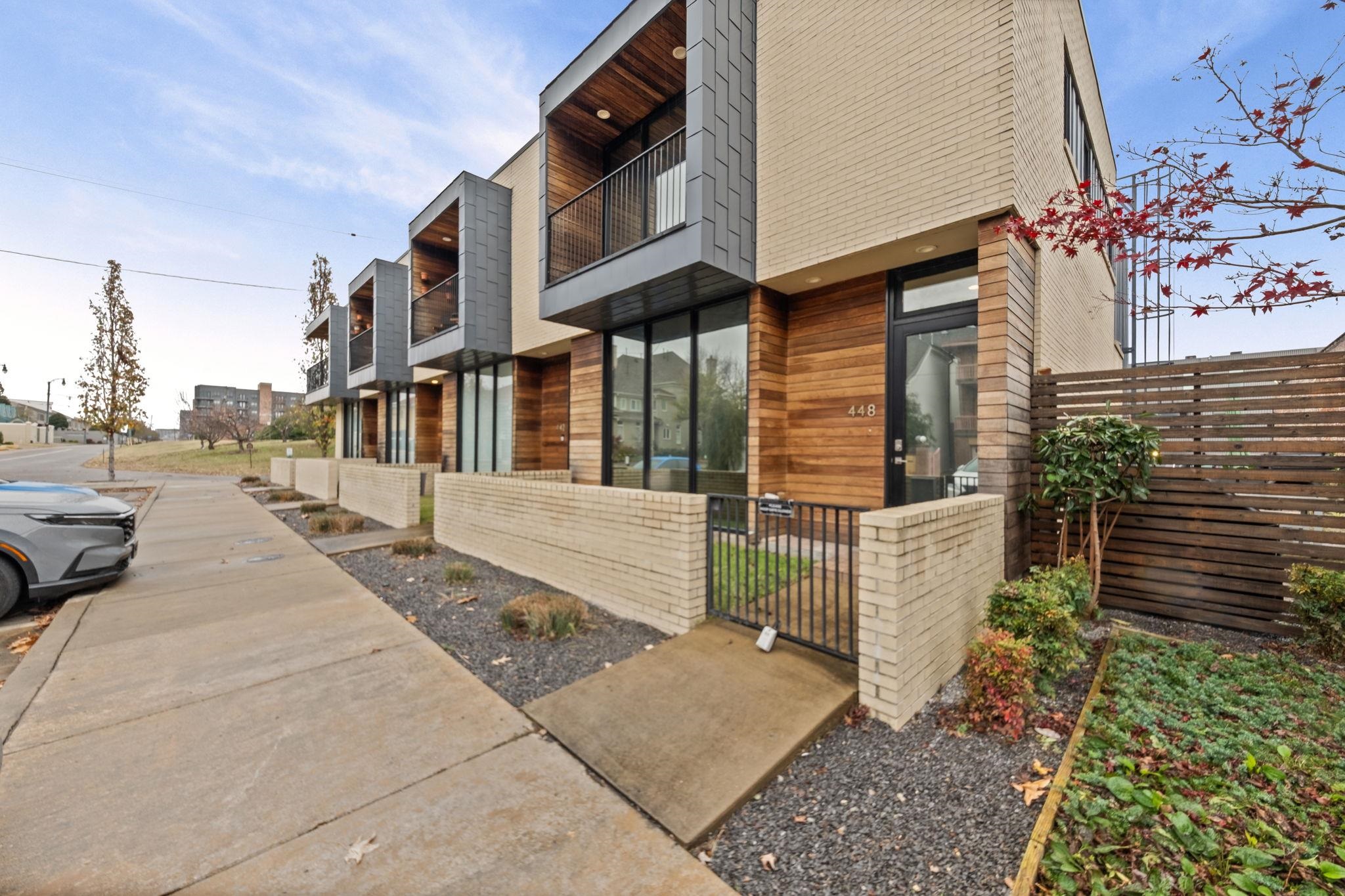 448 Tennessee St Property Photo 3