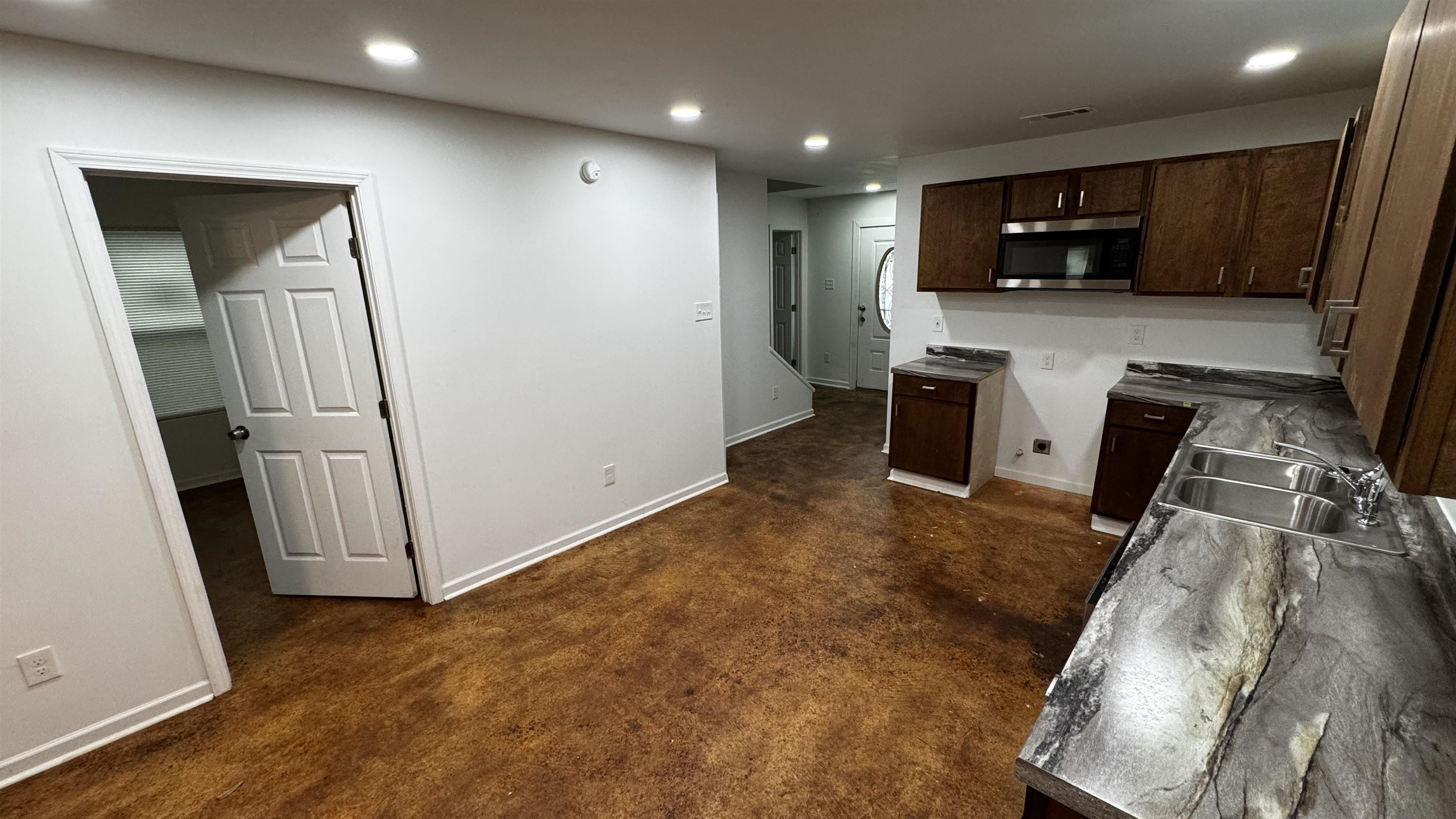 3021 Chelsea Ave Property Photo 5