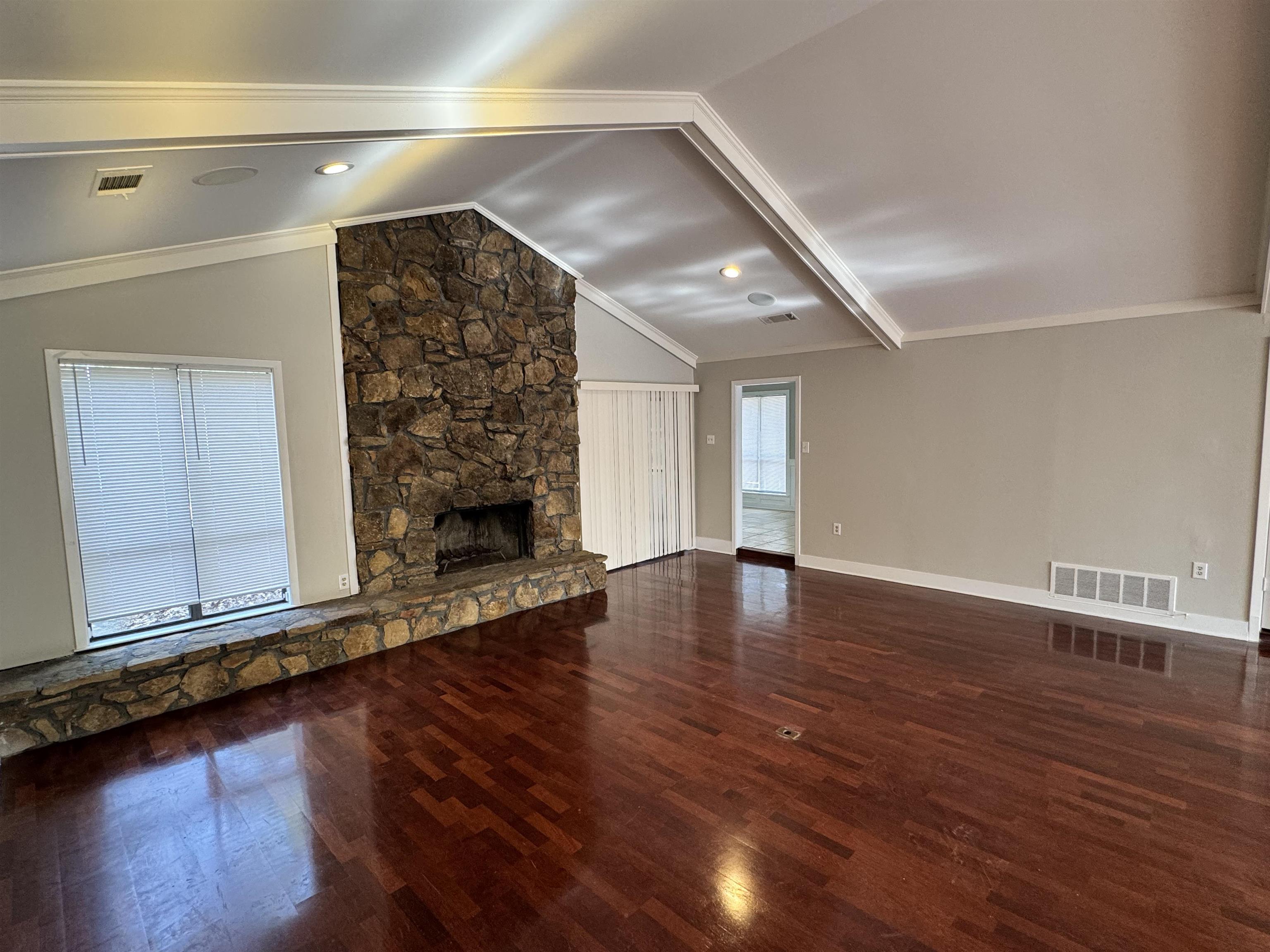 2302 Hawksmoor Pl Property Photo 3