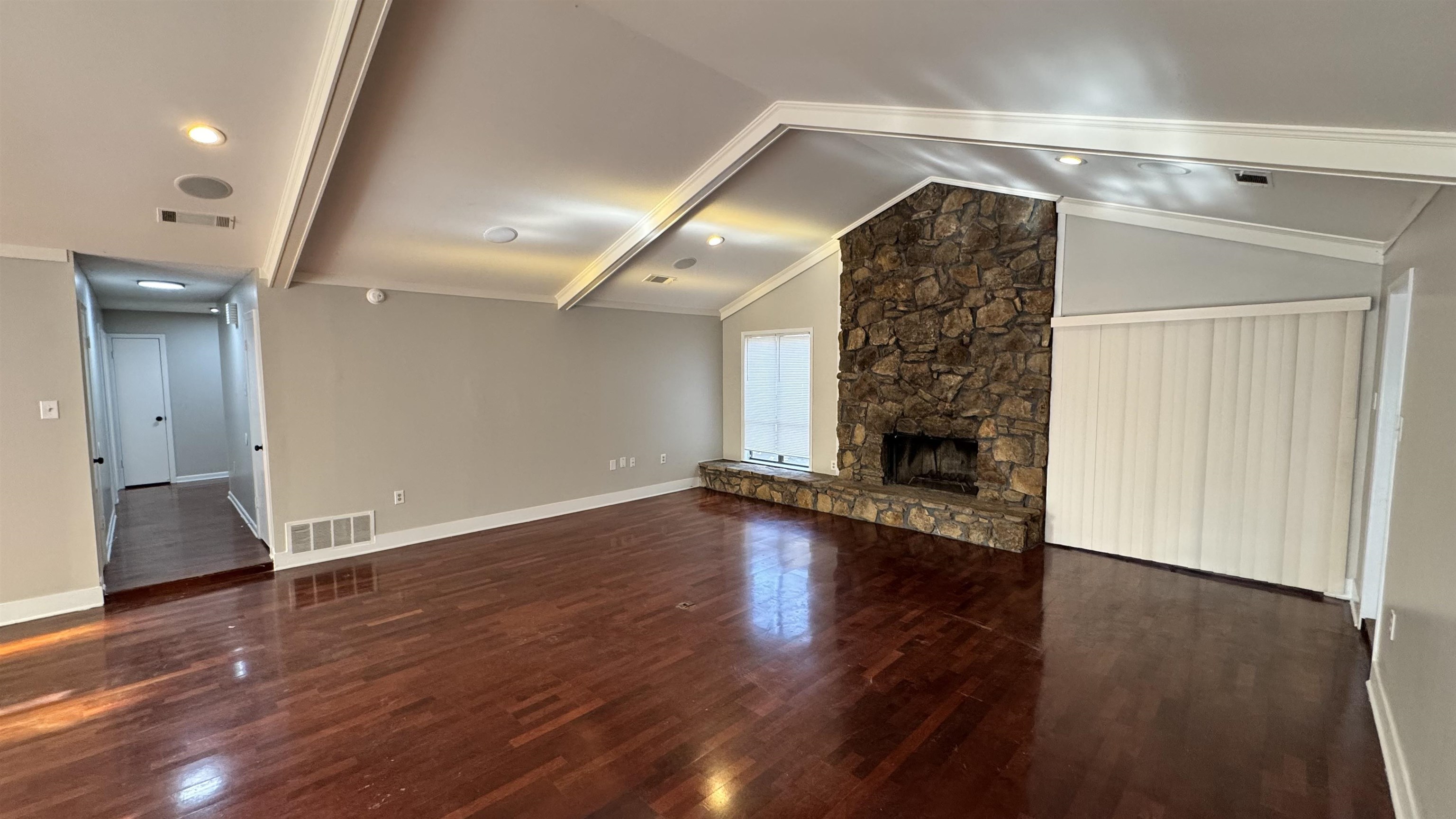 2302 Hawksmoor Pl Property Photo 6
