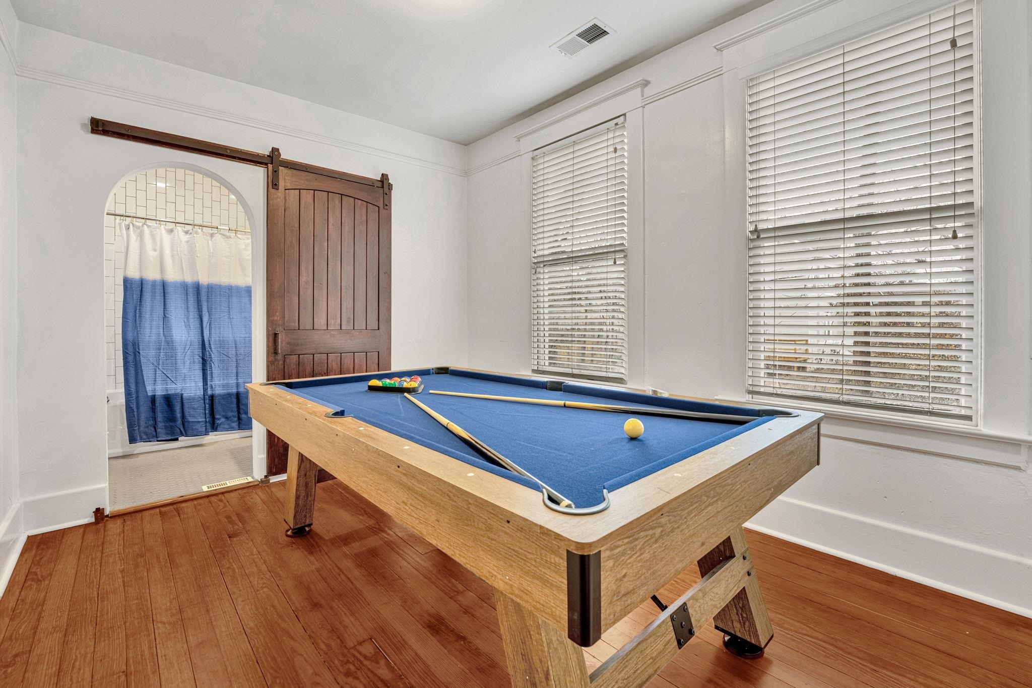 1556 Court Ave Property Photo 25