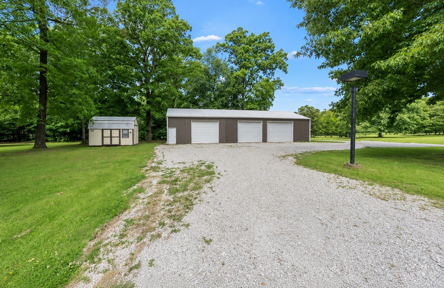 815 Glade Springs Dr Property Photo 9