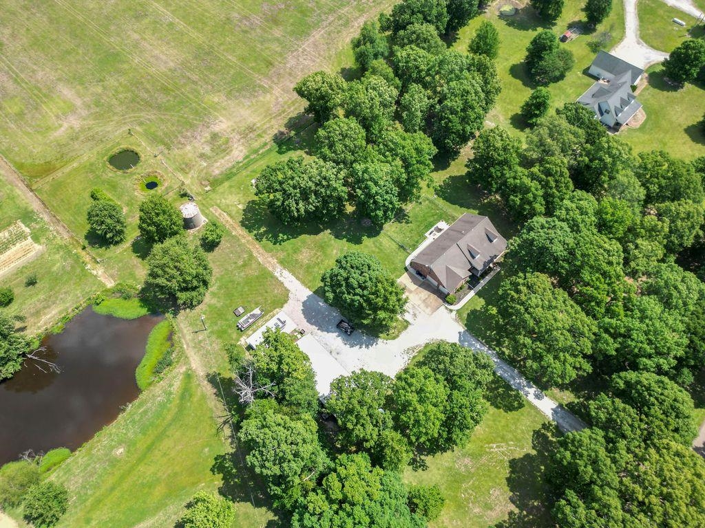 815 Glade Springs Dr Property Photo 26