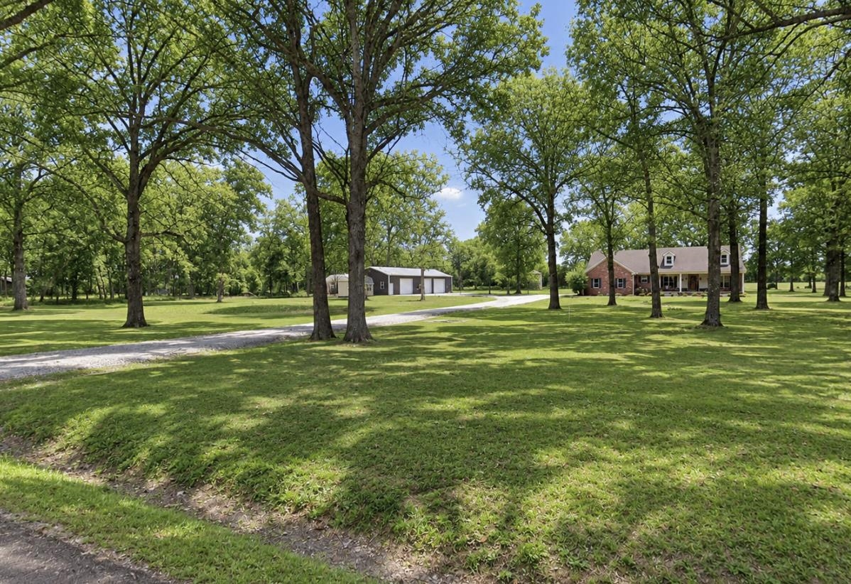 815 Glade Springs Dr Property Photo 34