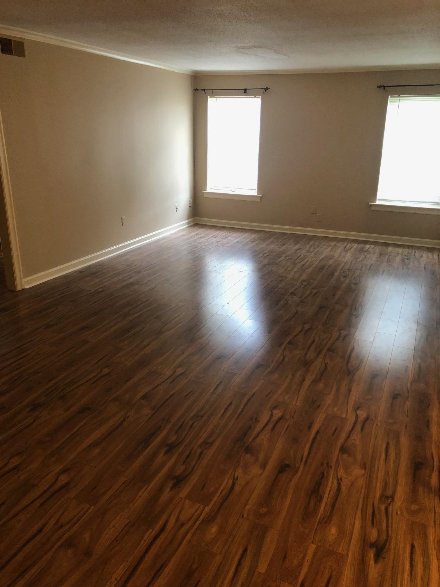 3209 Thirteen Colony Mall E 2b Property Photo 3