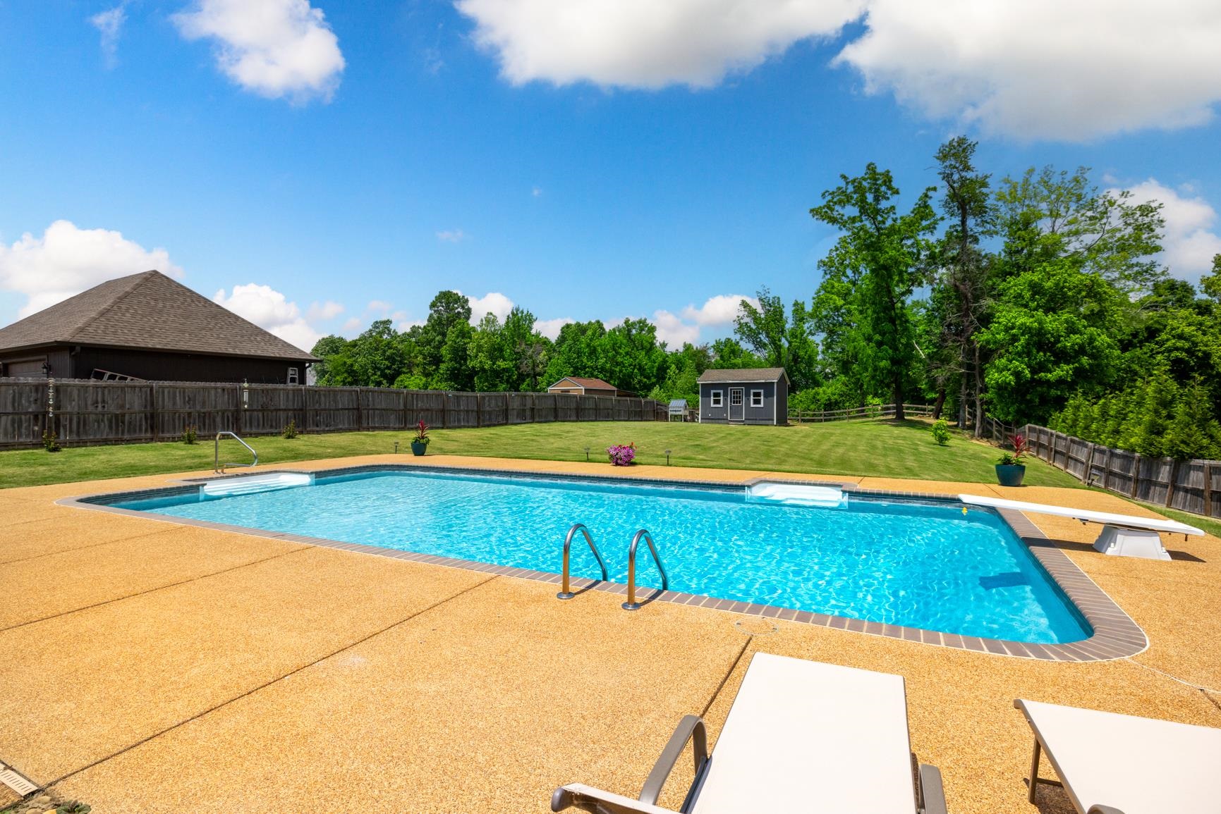 178 E Cherrybark Dr Property Photo 4