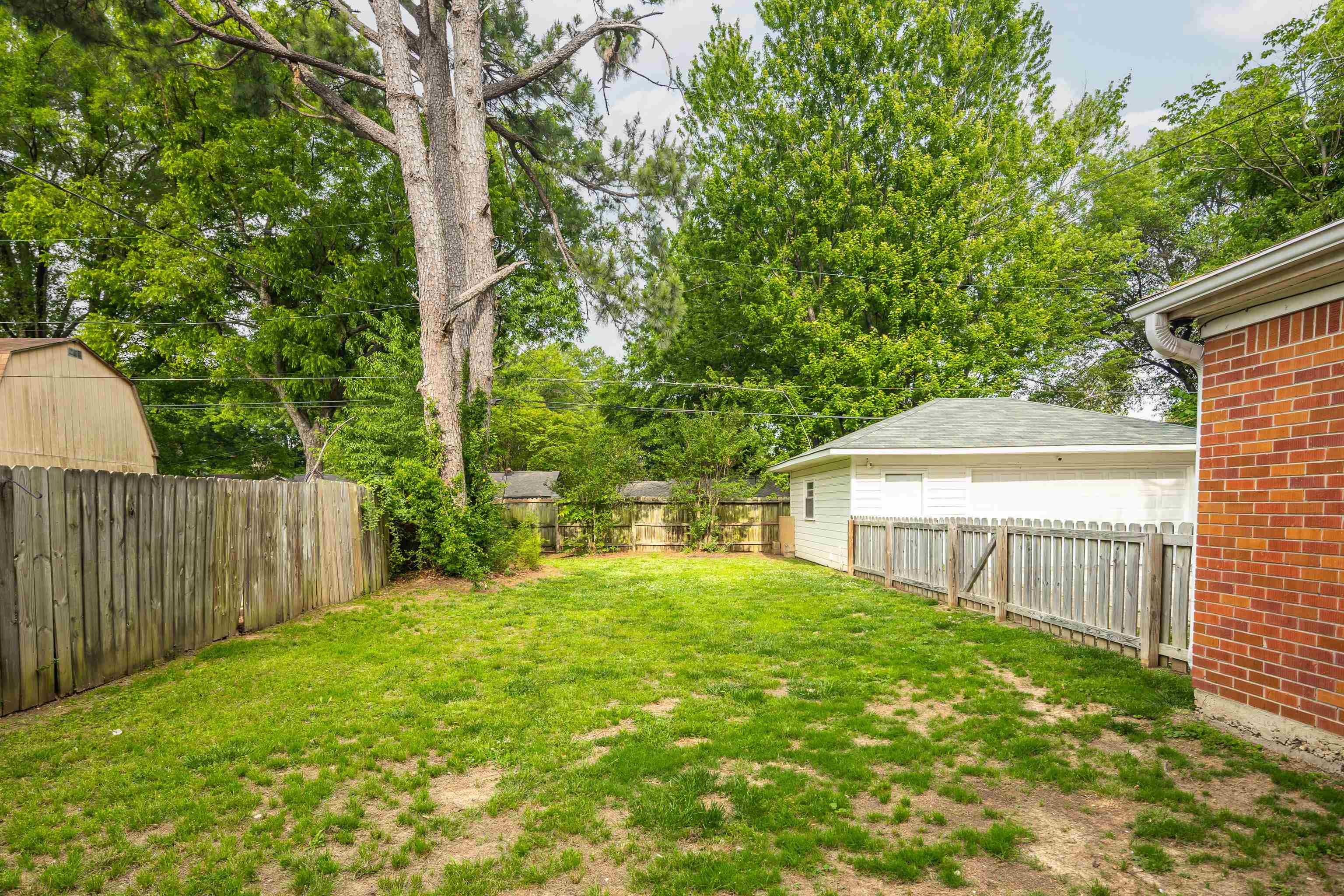 1231 S White Station Rd Property Photo 25