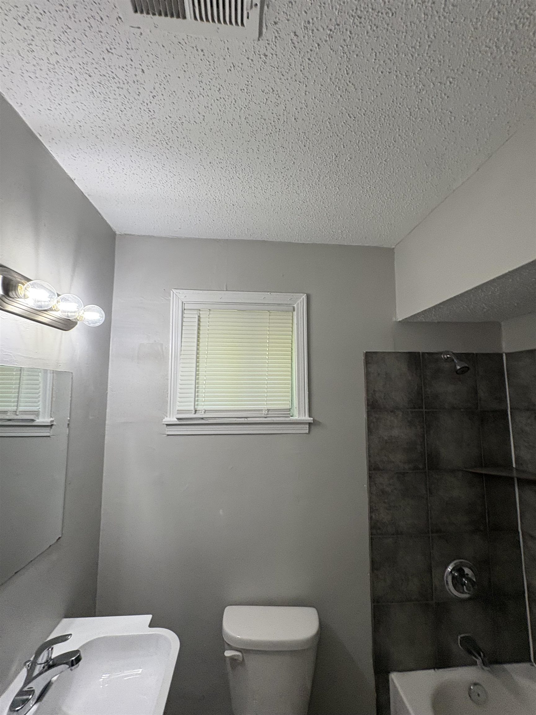 3904 Kimball Ave Property Photo 10