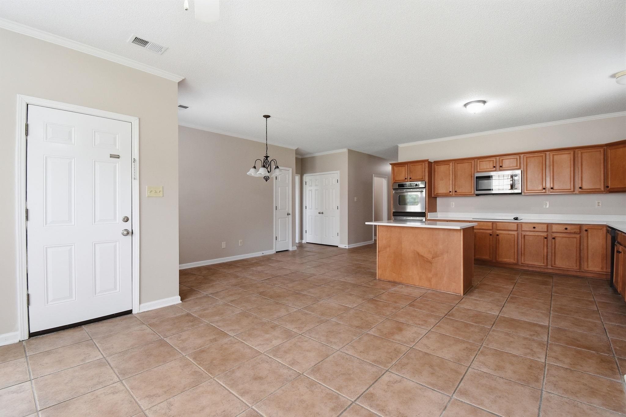 8704 Brunswick Farms Dr Property Photo 10