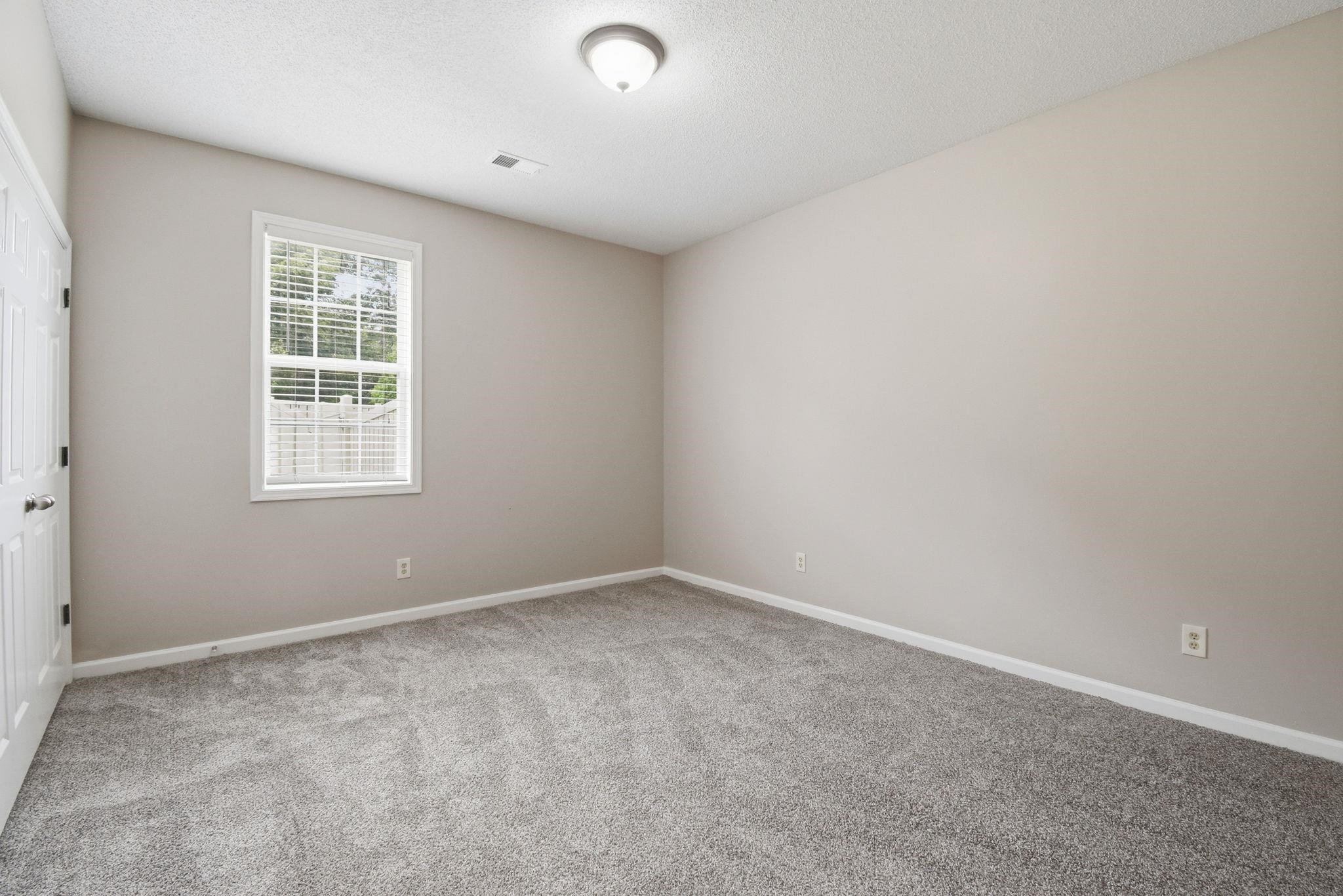 8704 Brunswick Farms Dr Property Photo 15