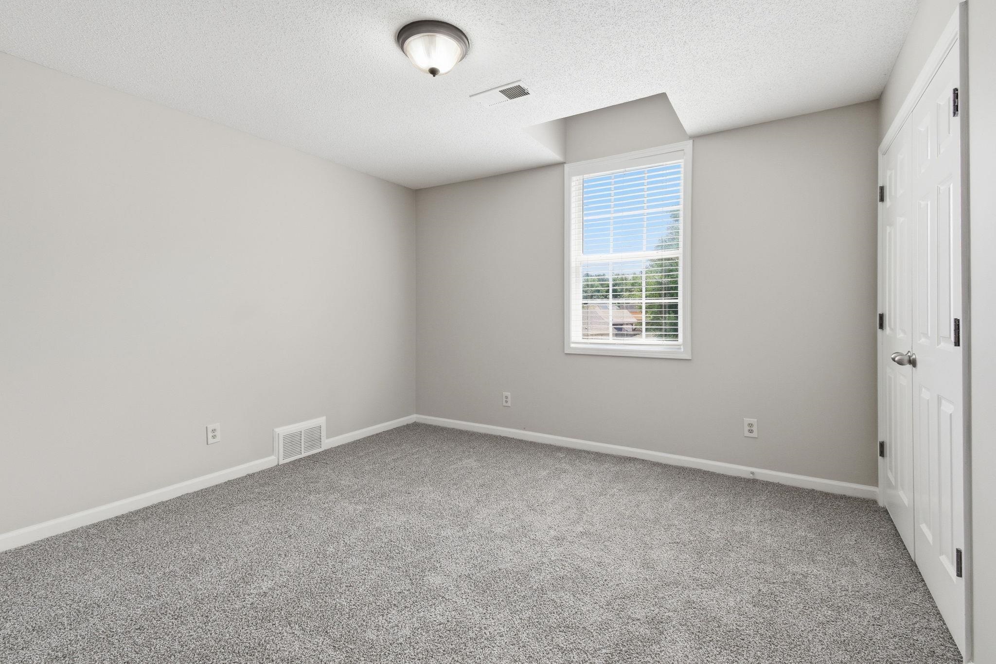 8704 Brunswick Farms Dr Property Photo 21