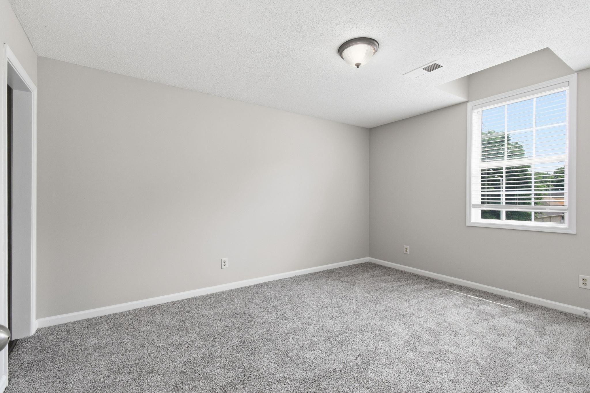 8704 Brunswick Farms Dr Property Photo 23