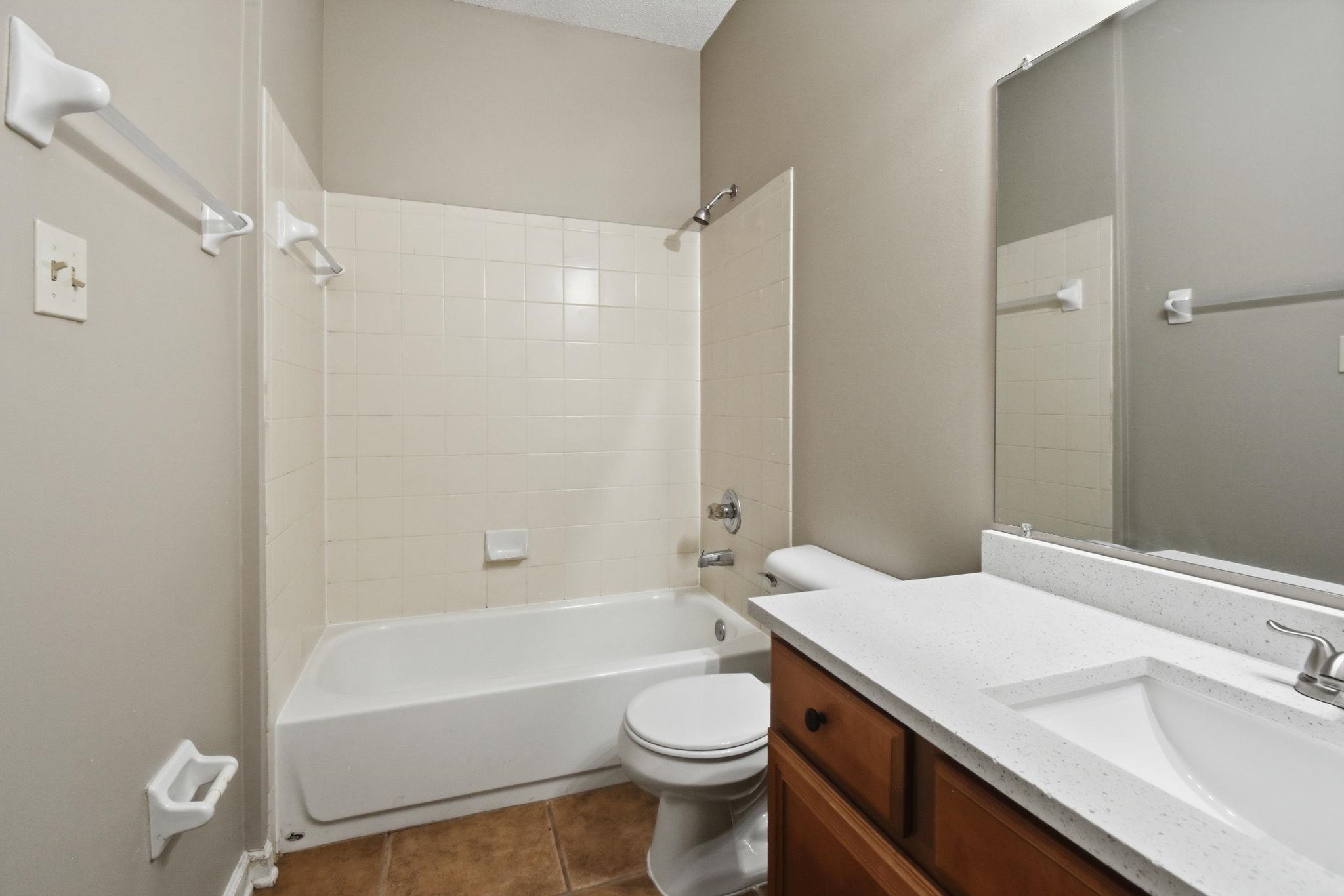 8704 Brunswick Farms Dr Property Photo 25