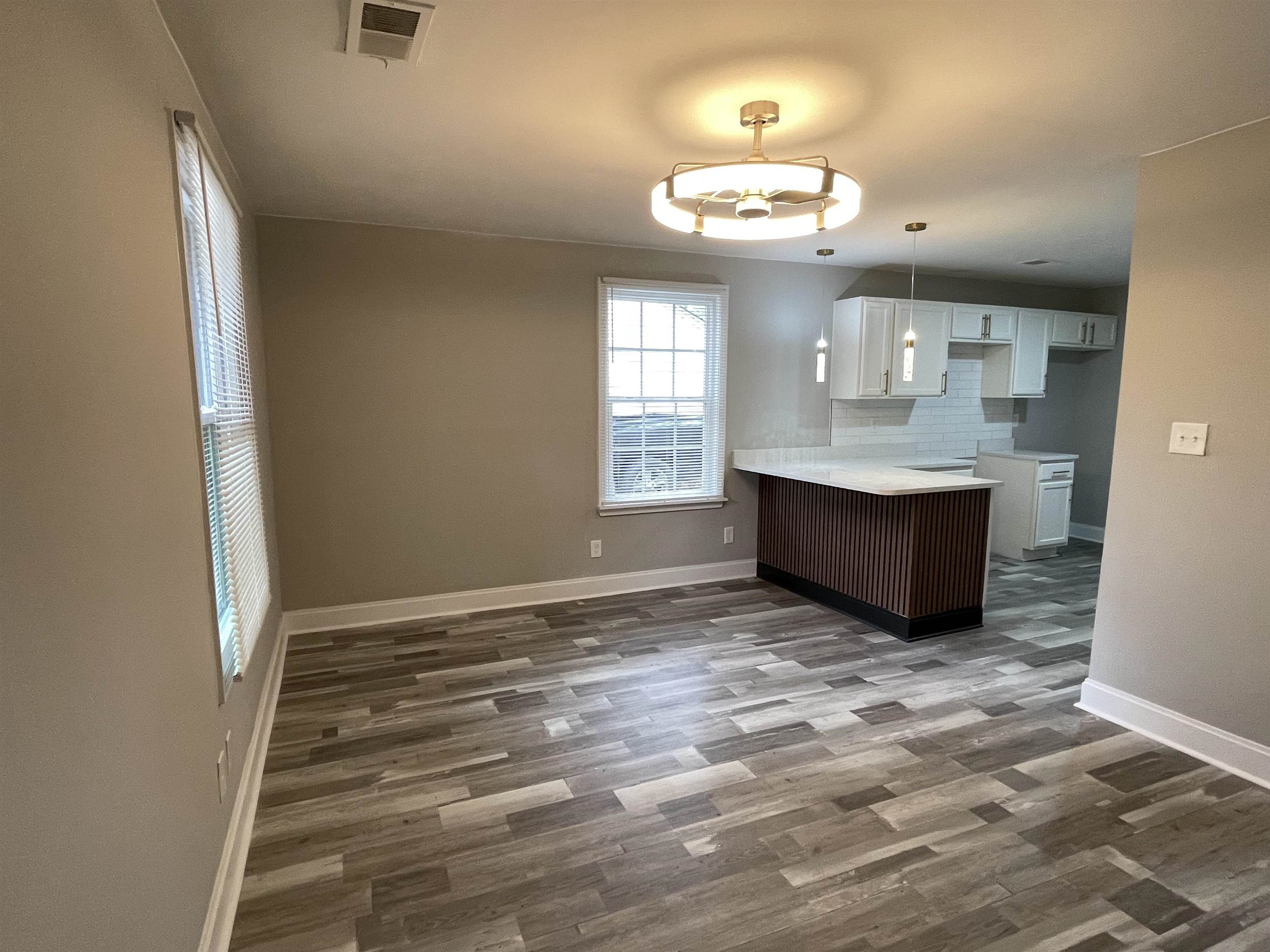 1745 Ozan St Property Photo 6