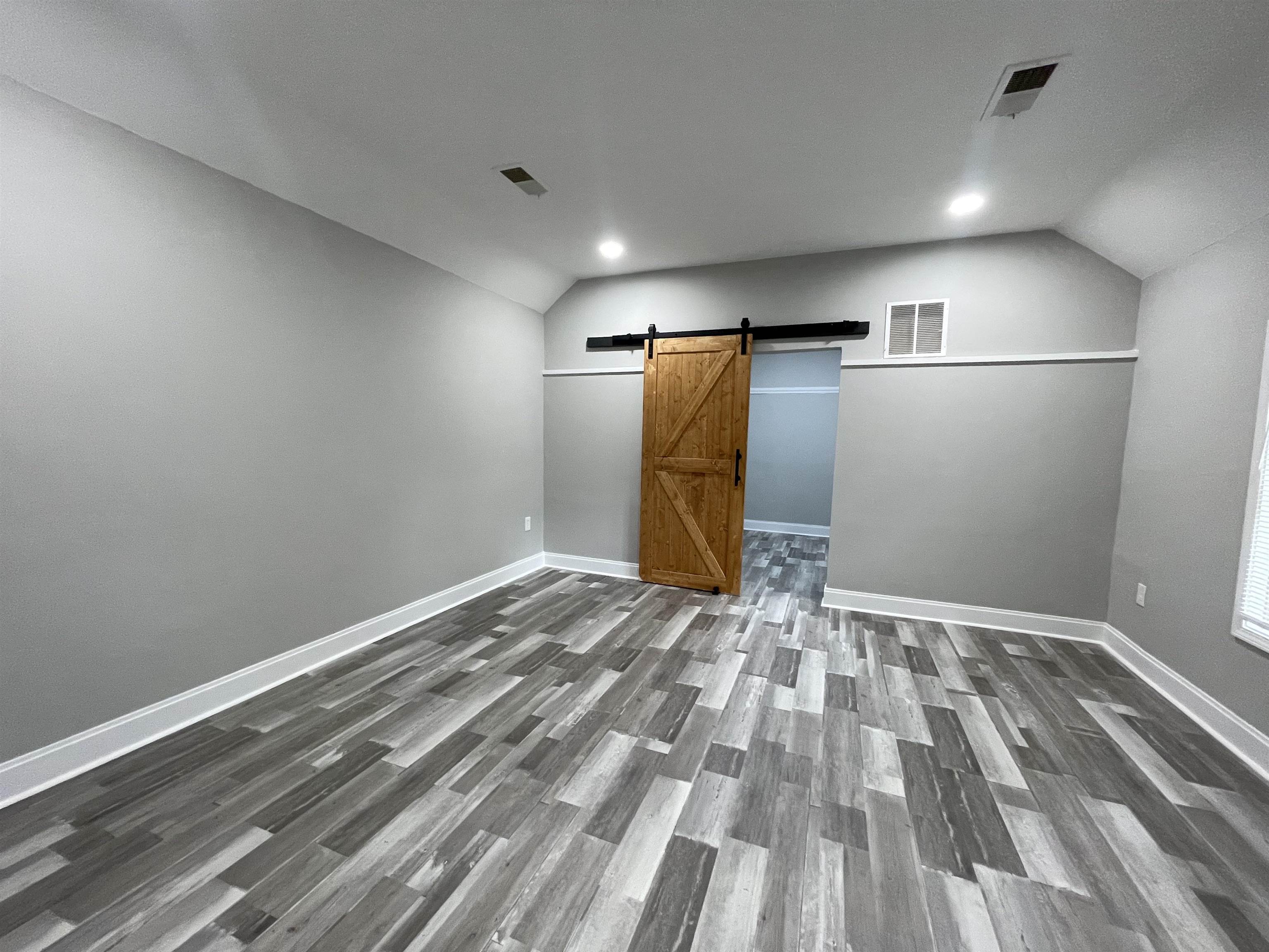 1745 Ozan St Property Photo 14