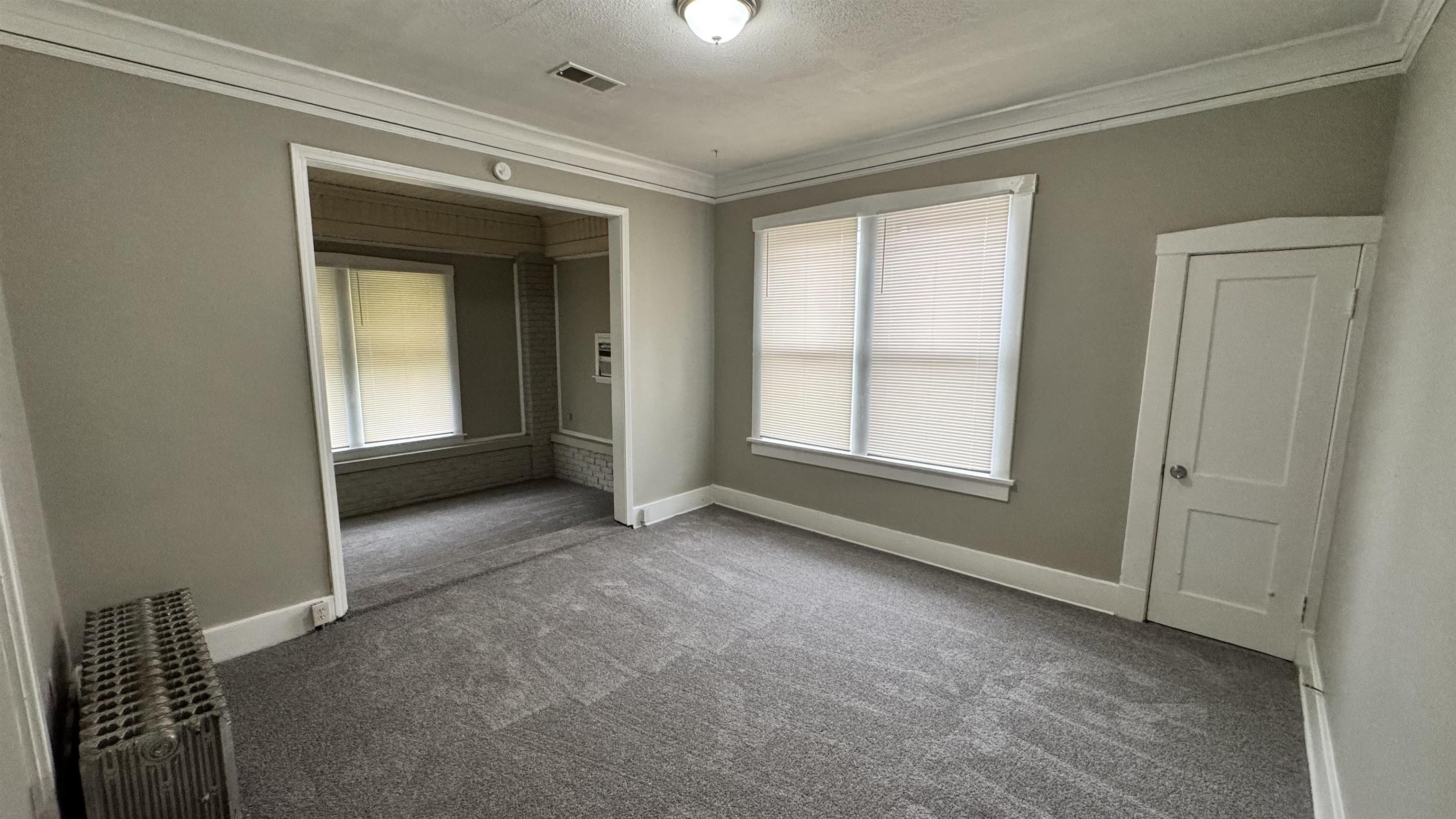 1114 Azalia St Property Photo 8
