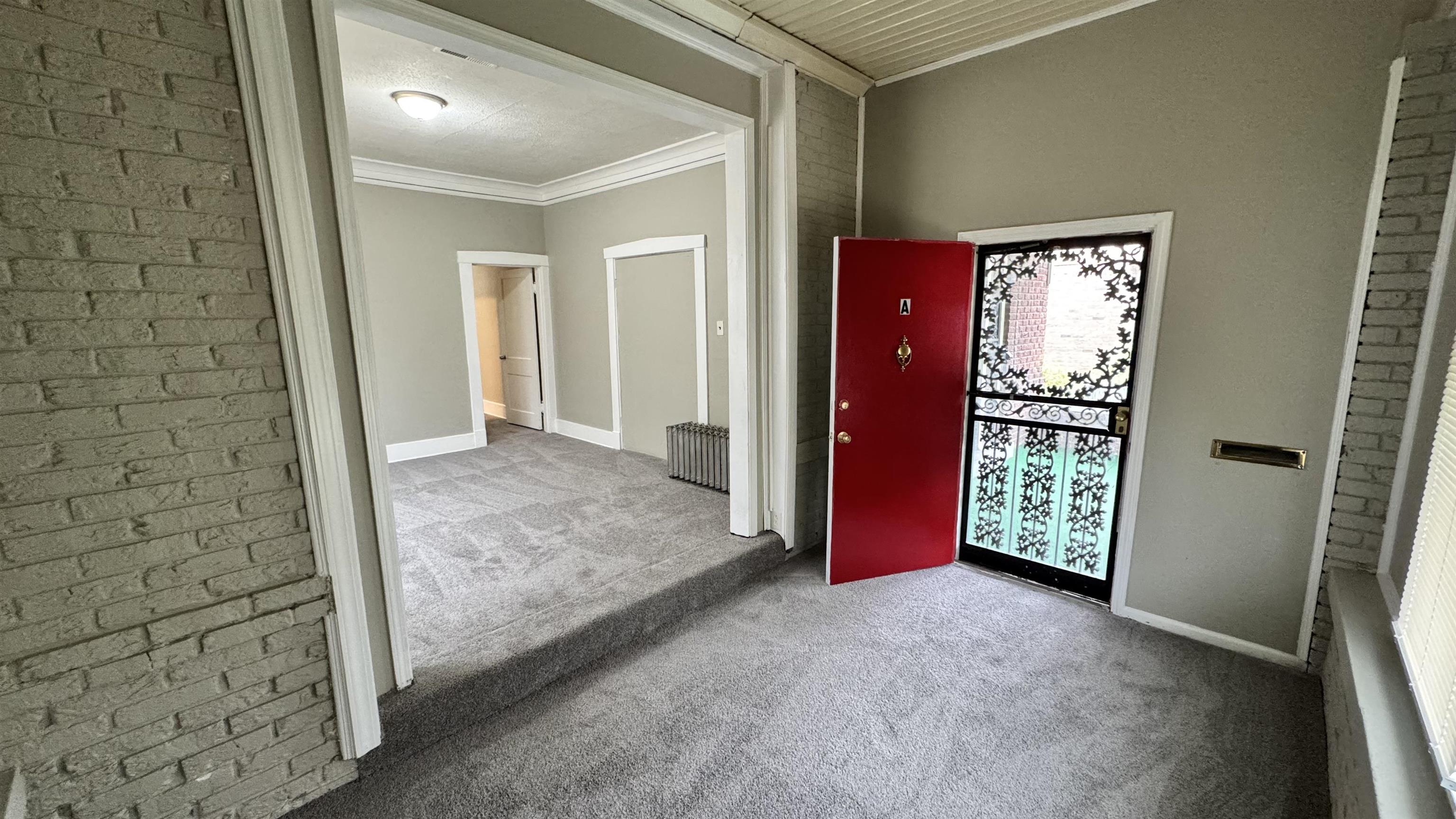 1114 Azalia St Property Photo 10