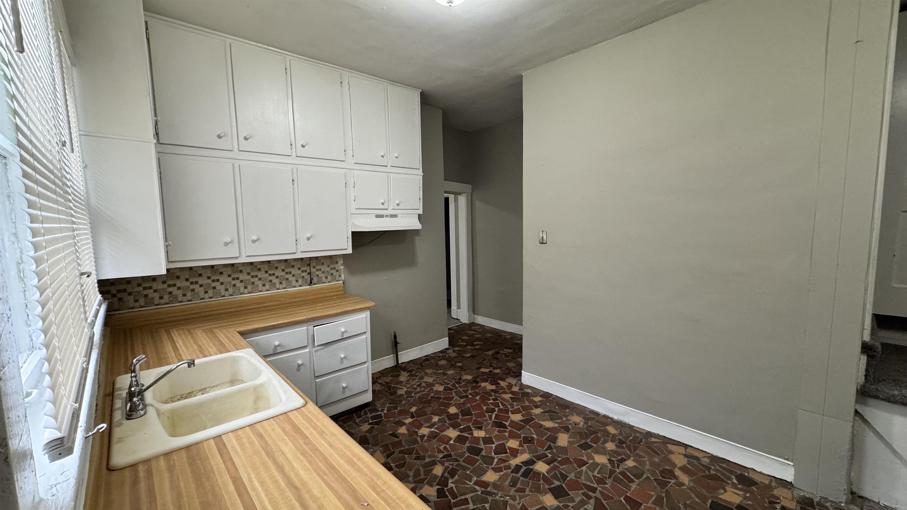 1114 Azalia St Property Photo 20