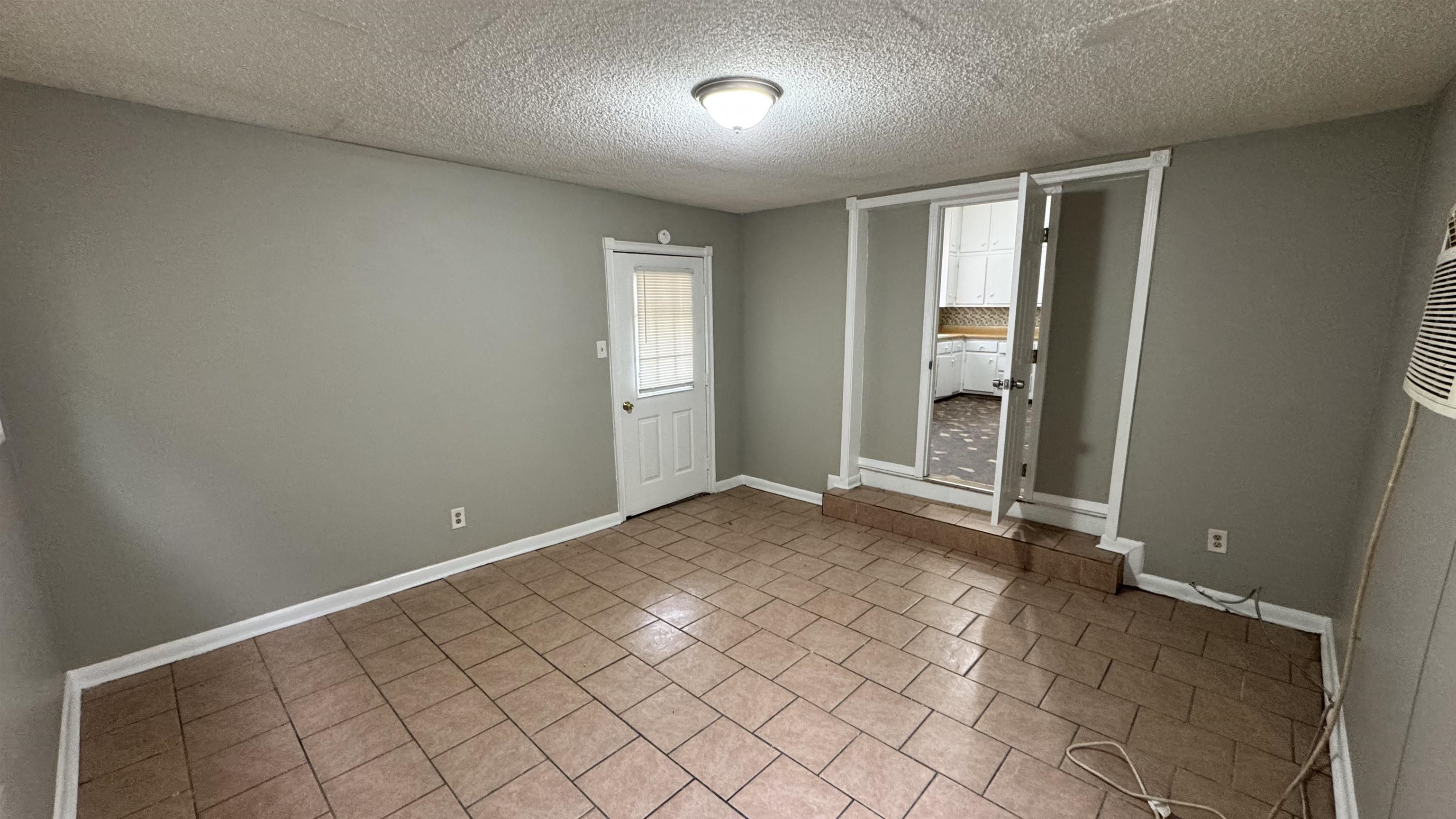 1114 Azalia St Property Photo 21