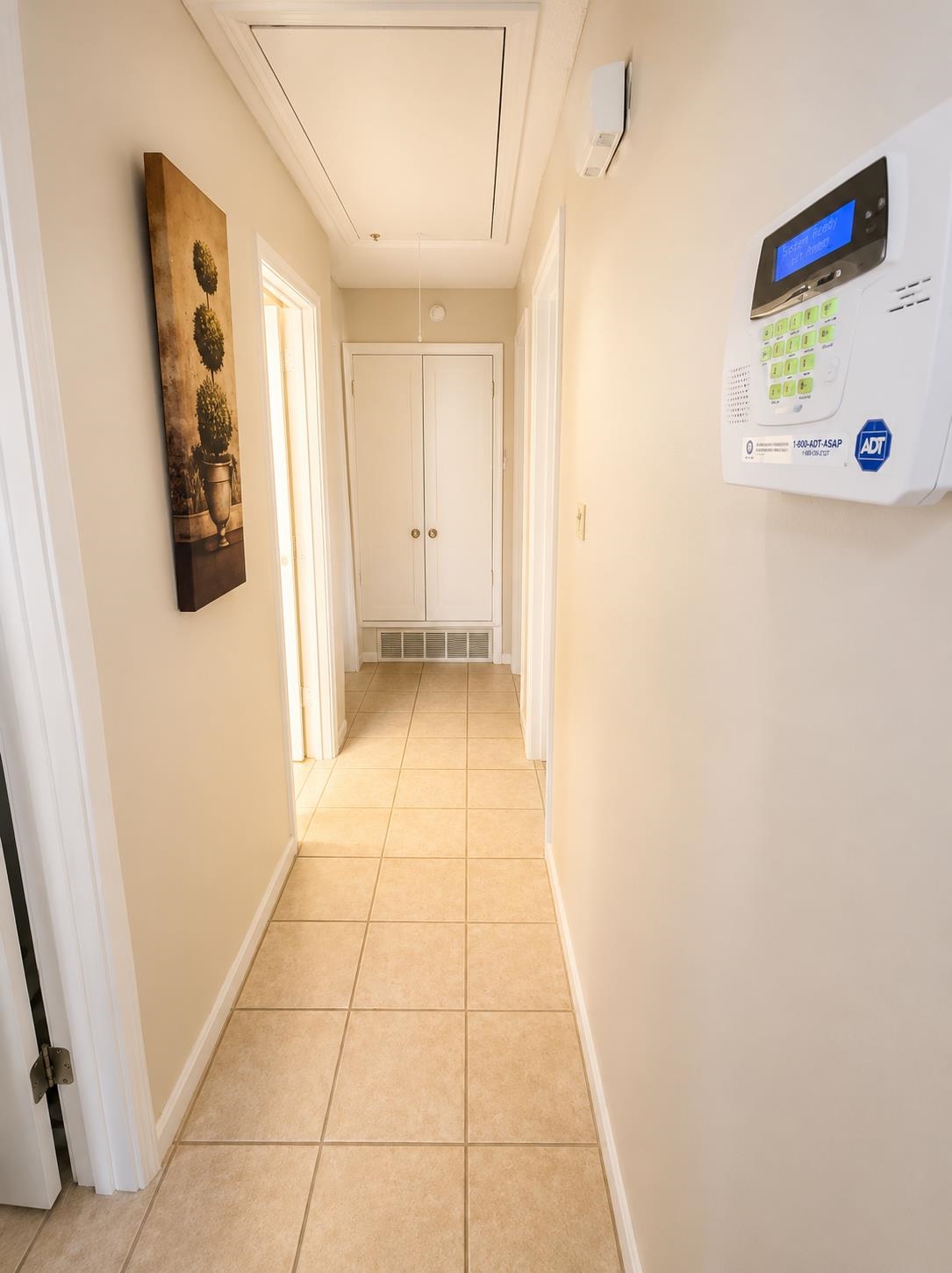 3873 Dante Ave Property Photo 9