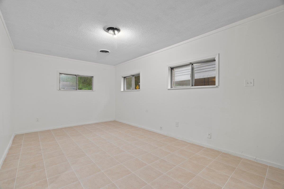 4235 Trudy St Property Photo 9