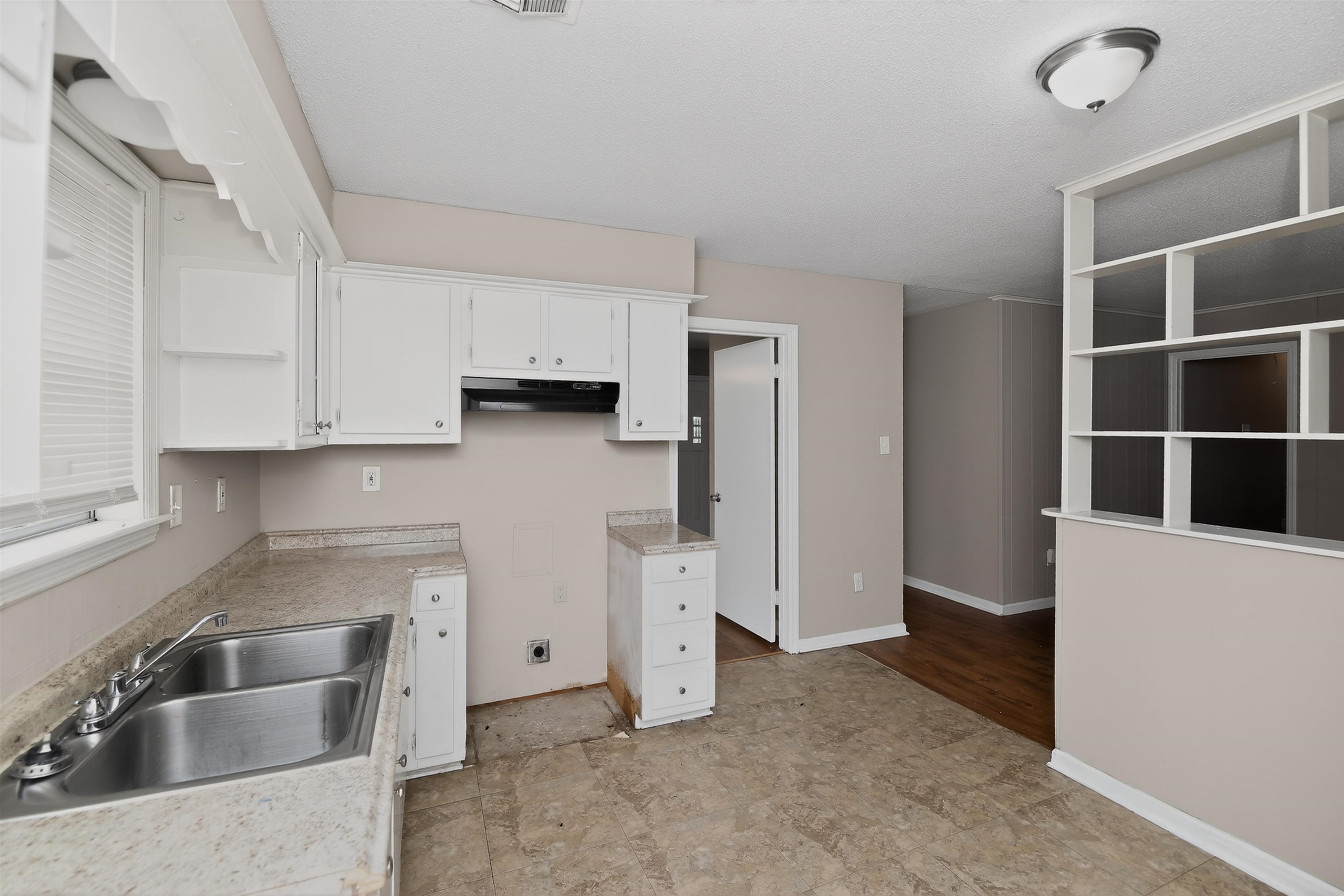 3332 Clearbrook St Property Photo 15