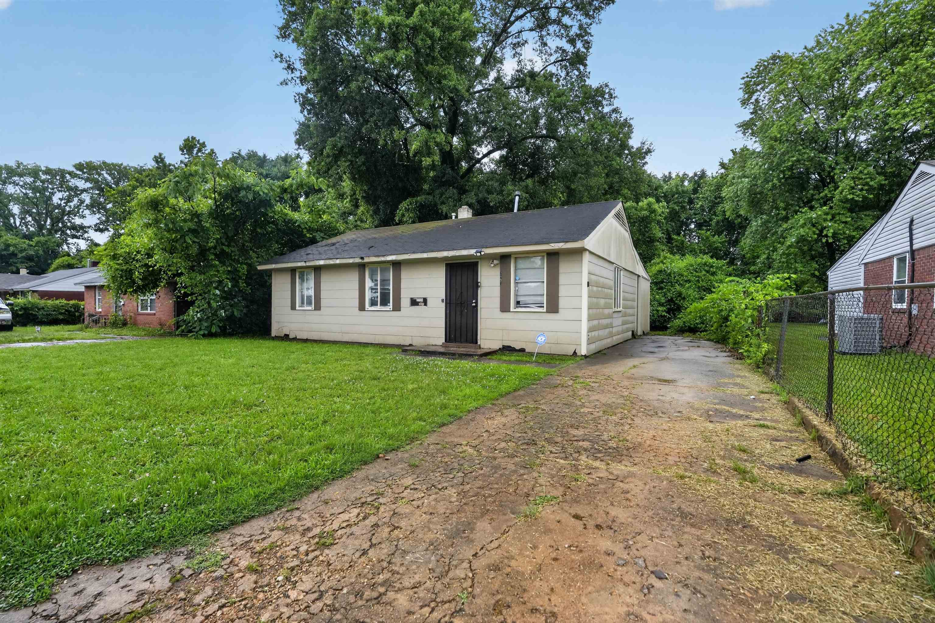 2993 Southwall St Property Photo 2