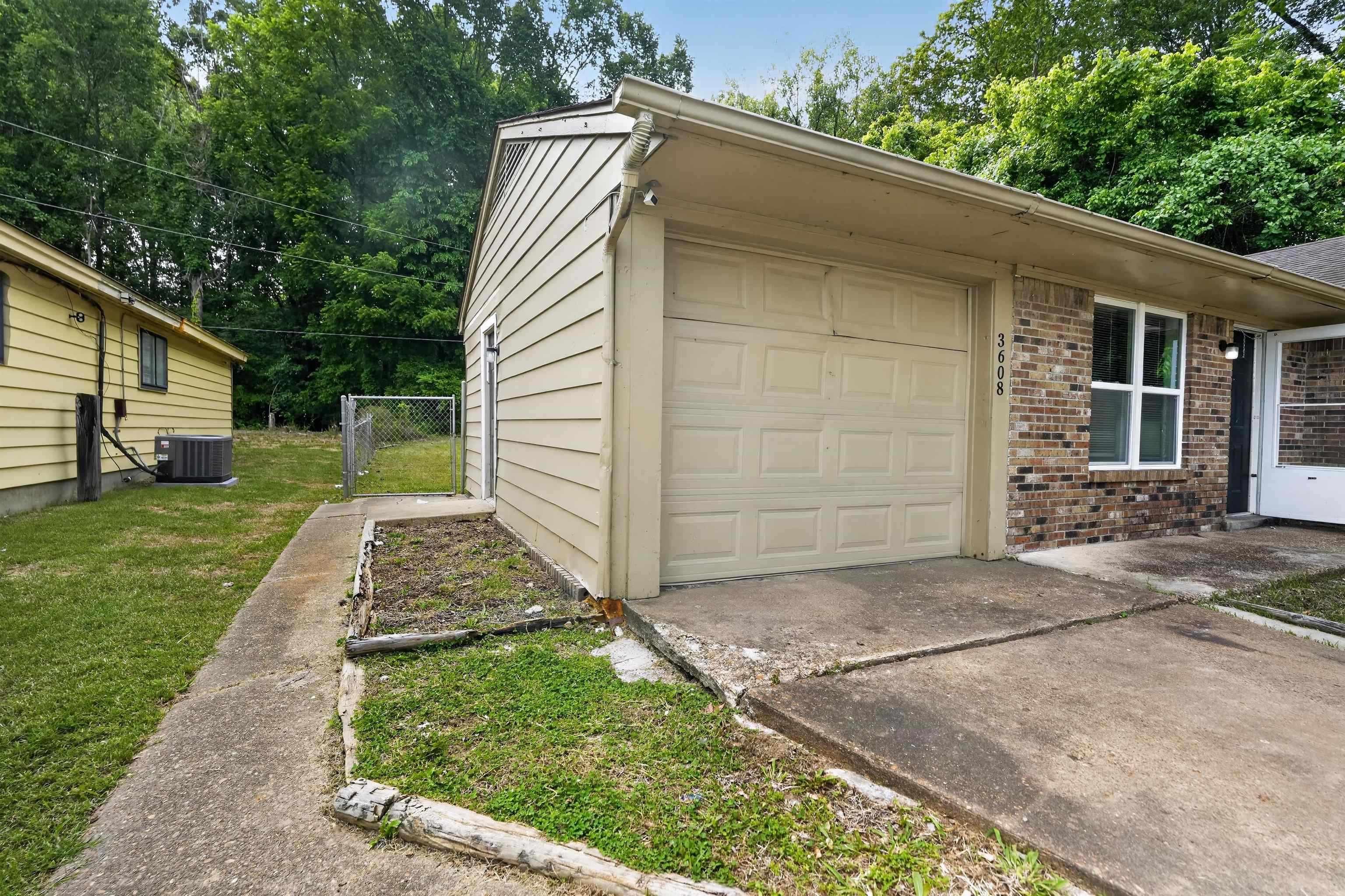 3608 Cane Ridge Dr Property Photo 3