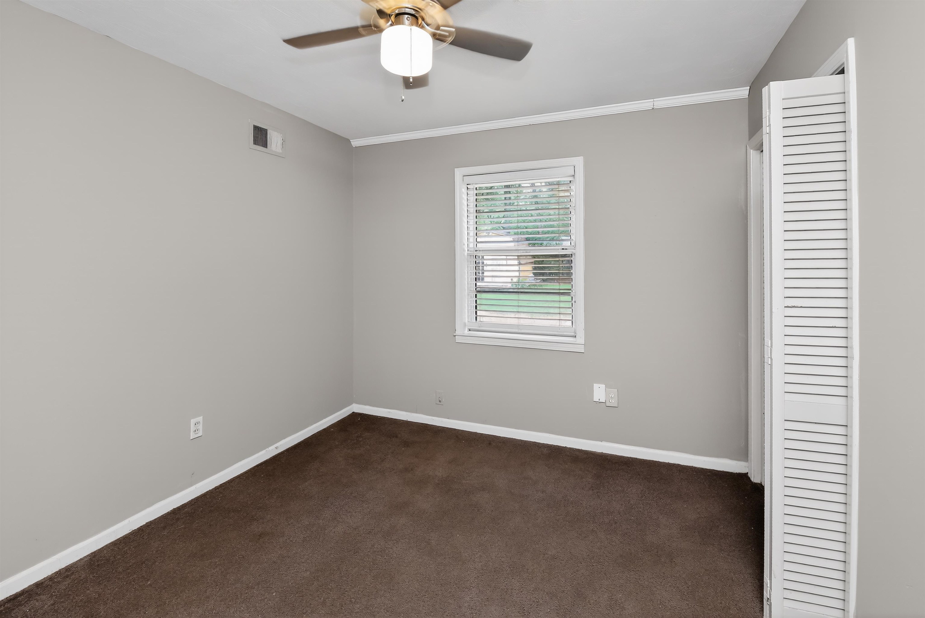 4246 Hallview Dr Property Photo 13