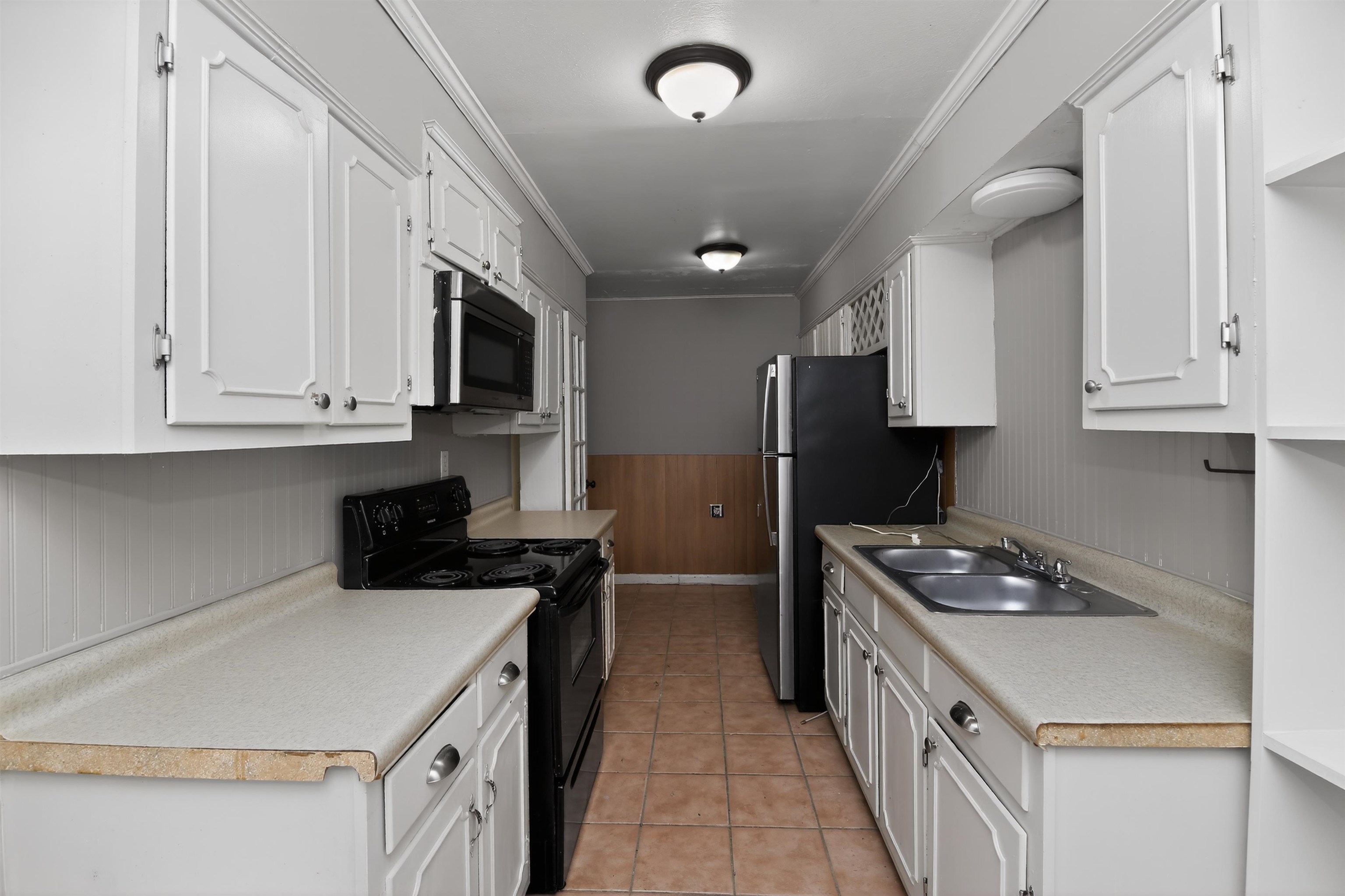 4246 Hallview Dr Property Photo 18