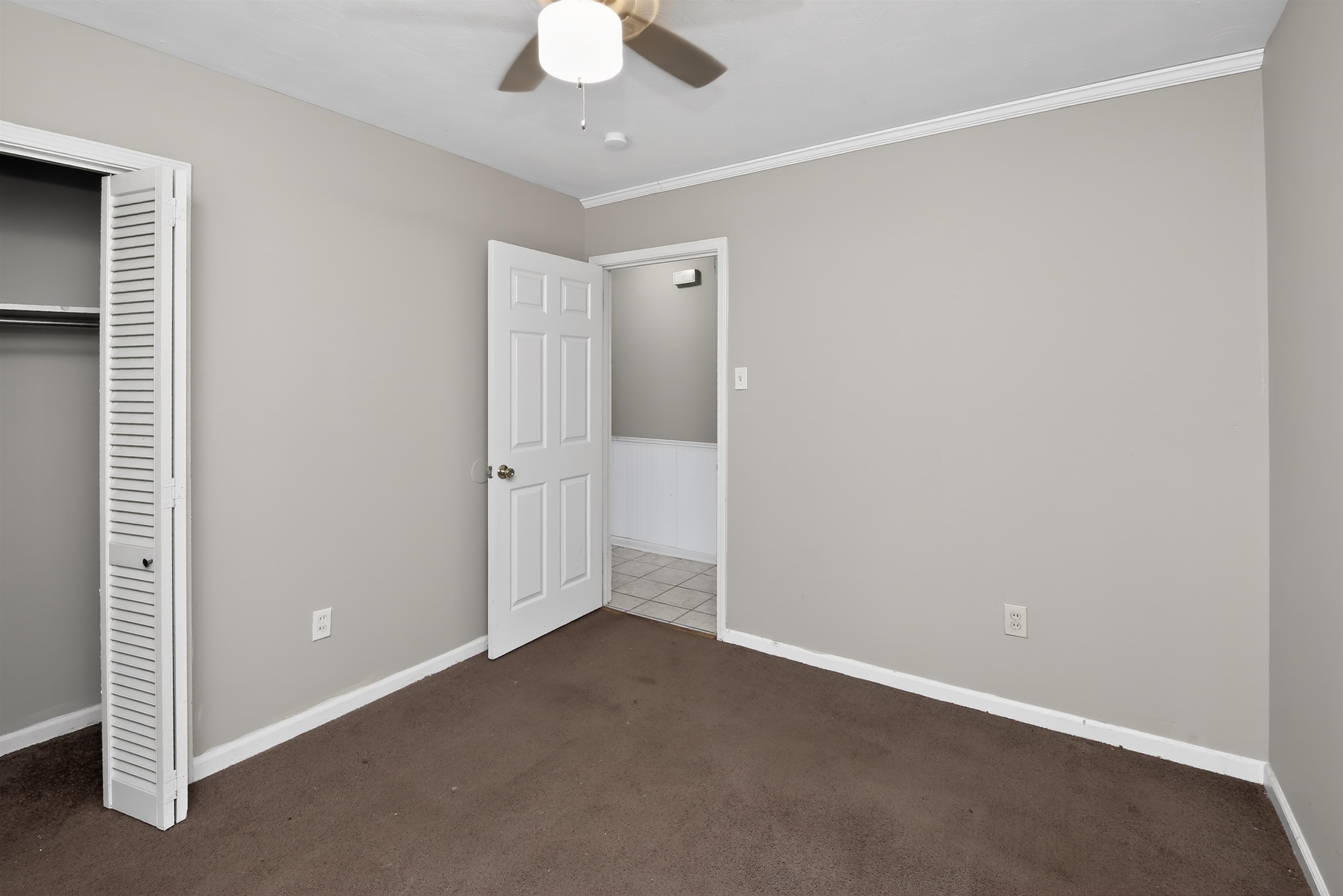 4246 Hallview Dr Property Photo 21