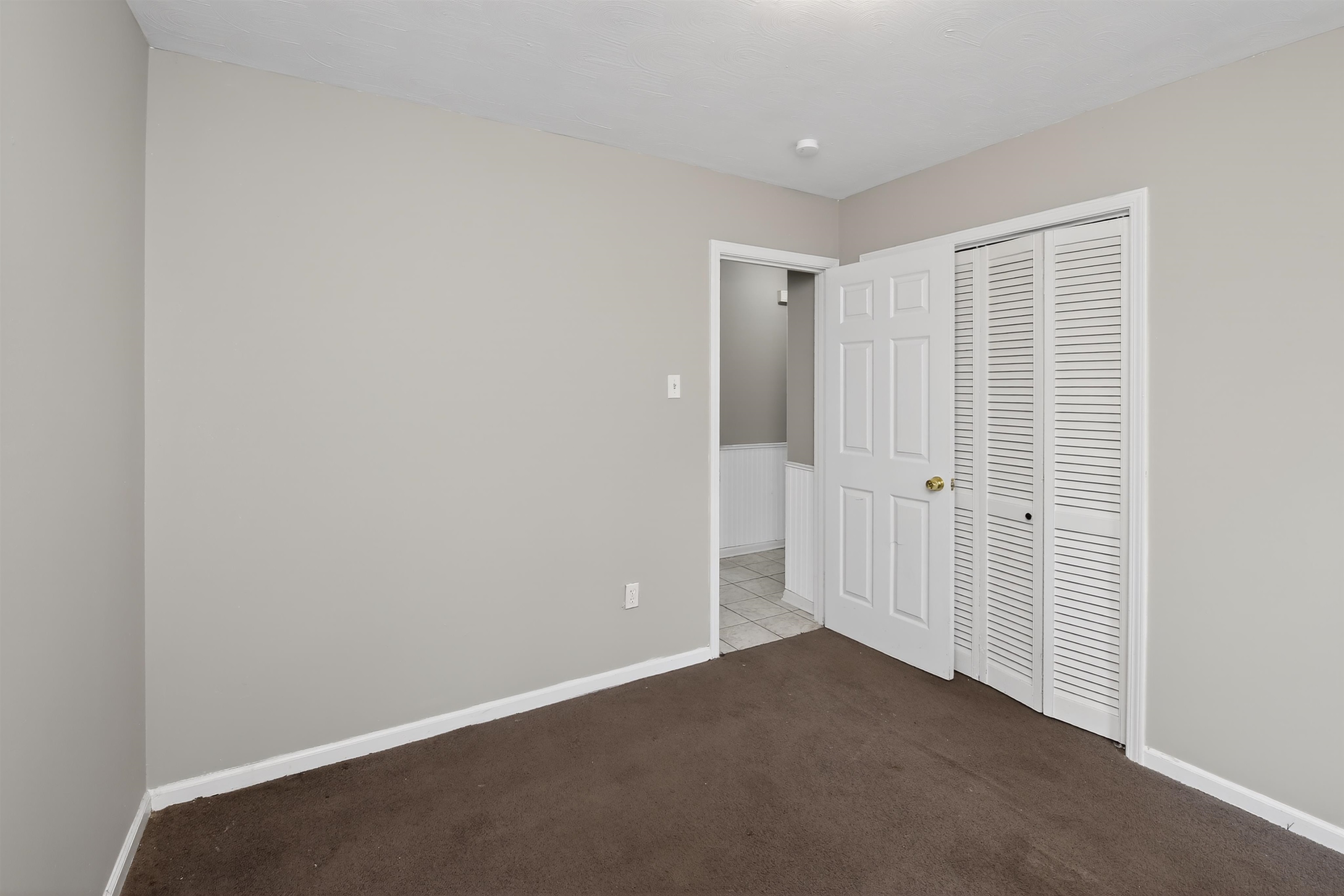 4246 Hallview Dr Property Photo 23