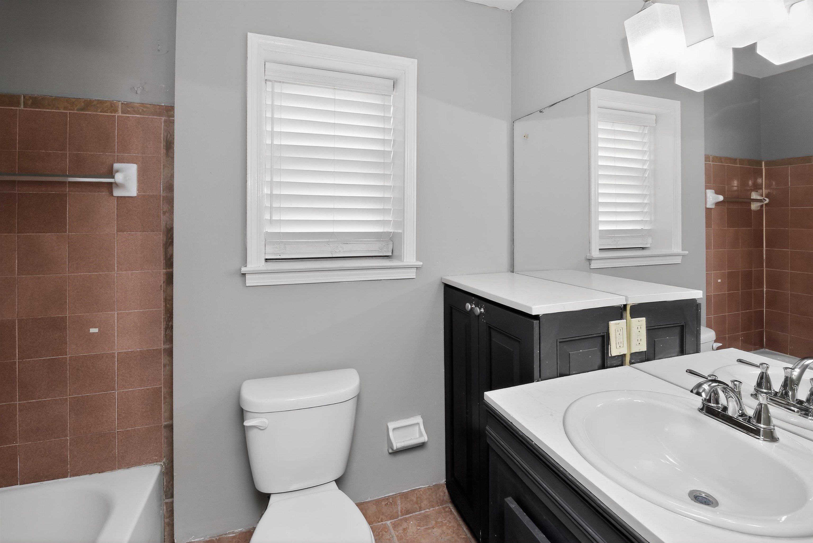 4246 Hallview Dr Property Photo 28