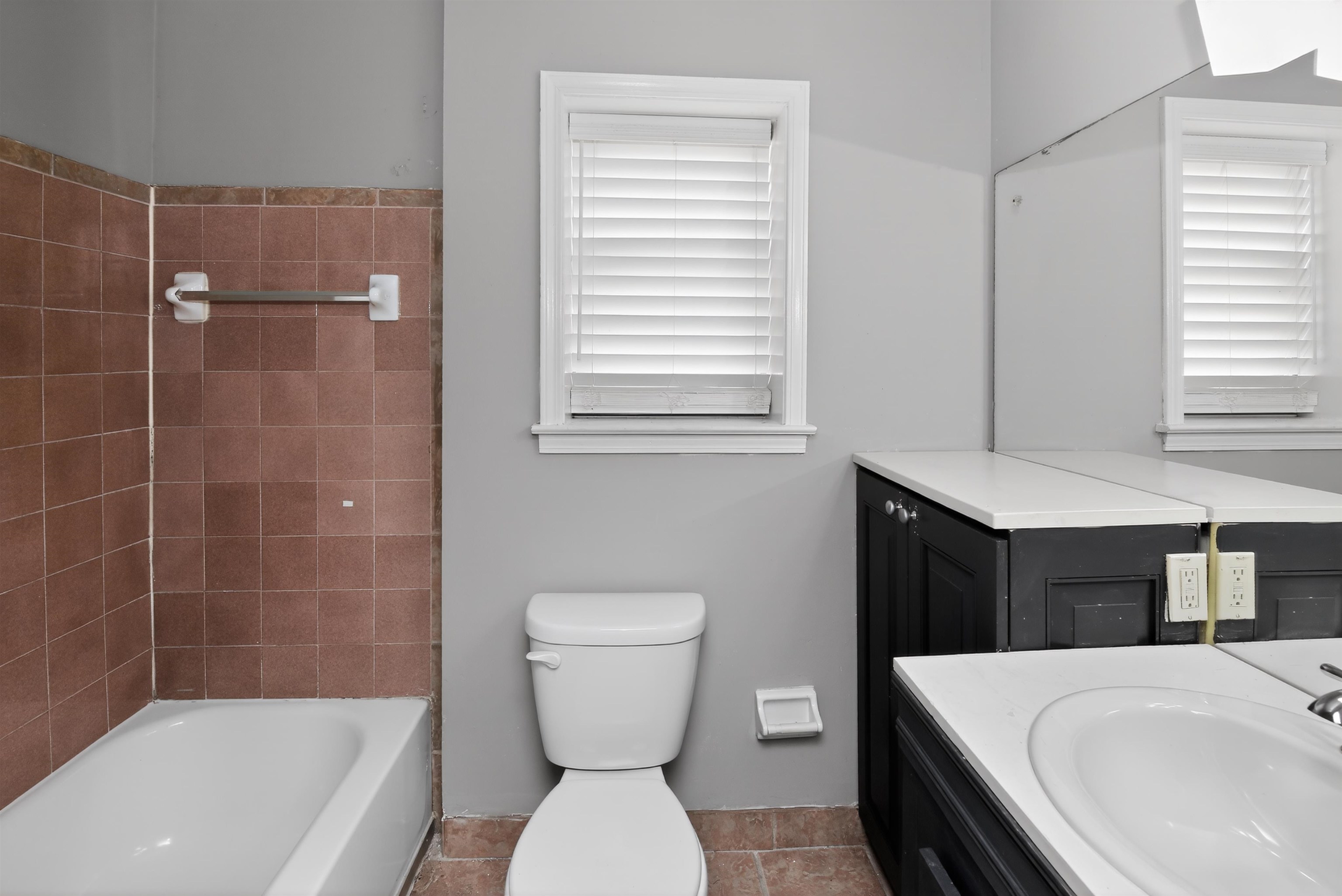 4246 Hallview Dr Property Photo 29