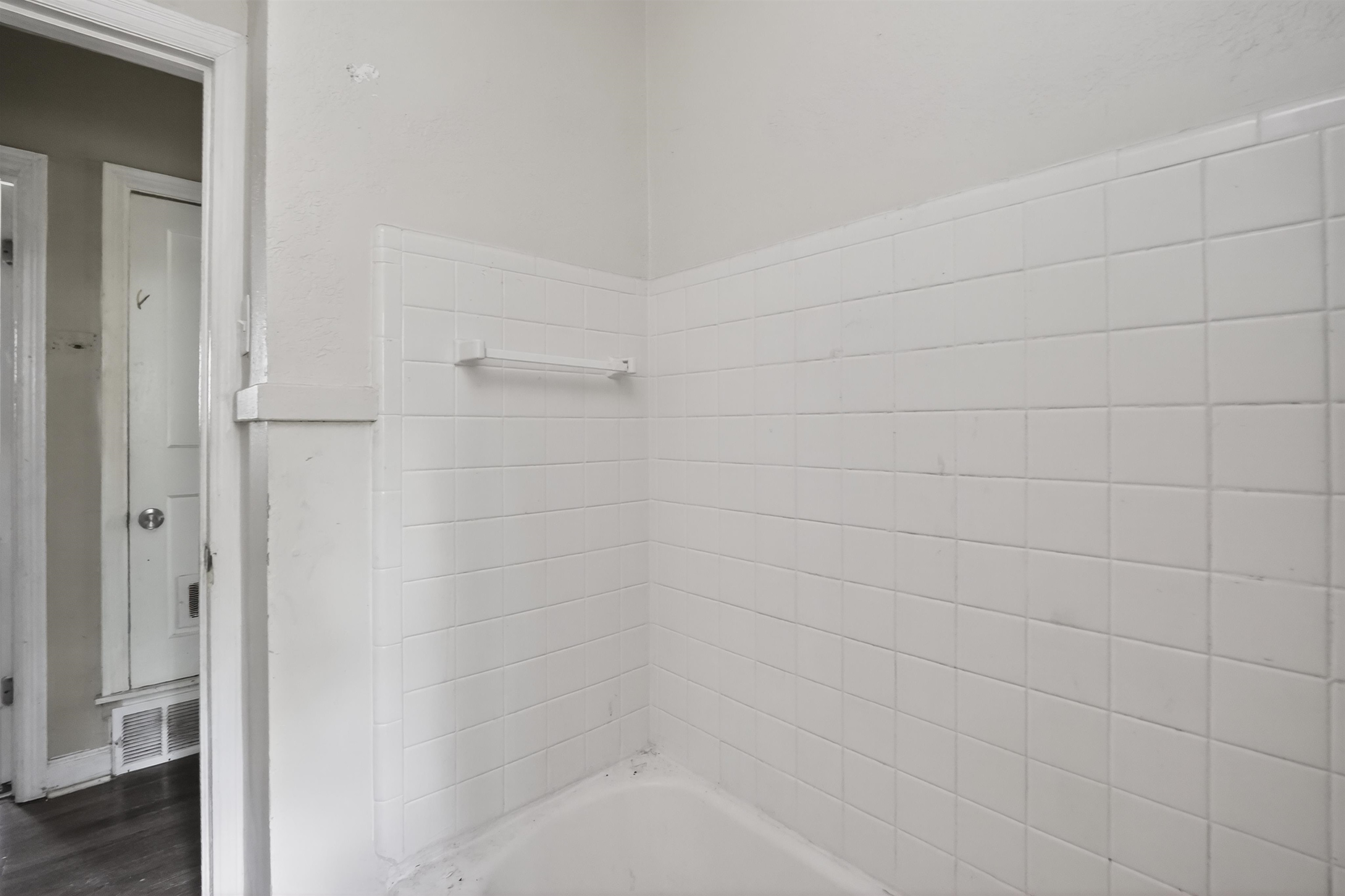 949 Sumter St Property Photo 27