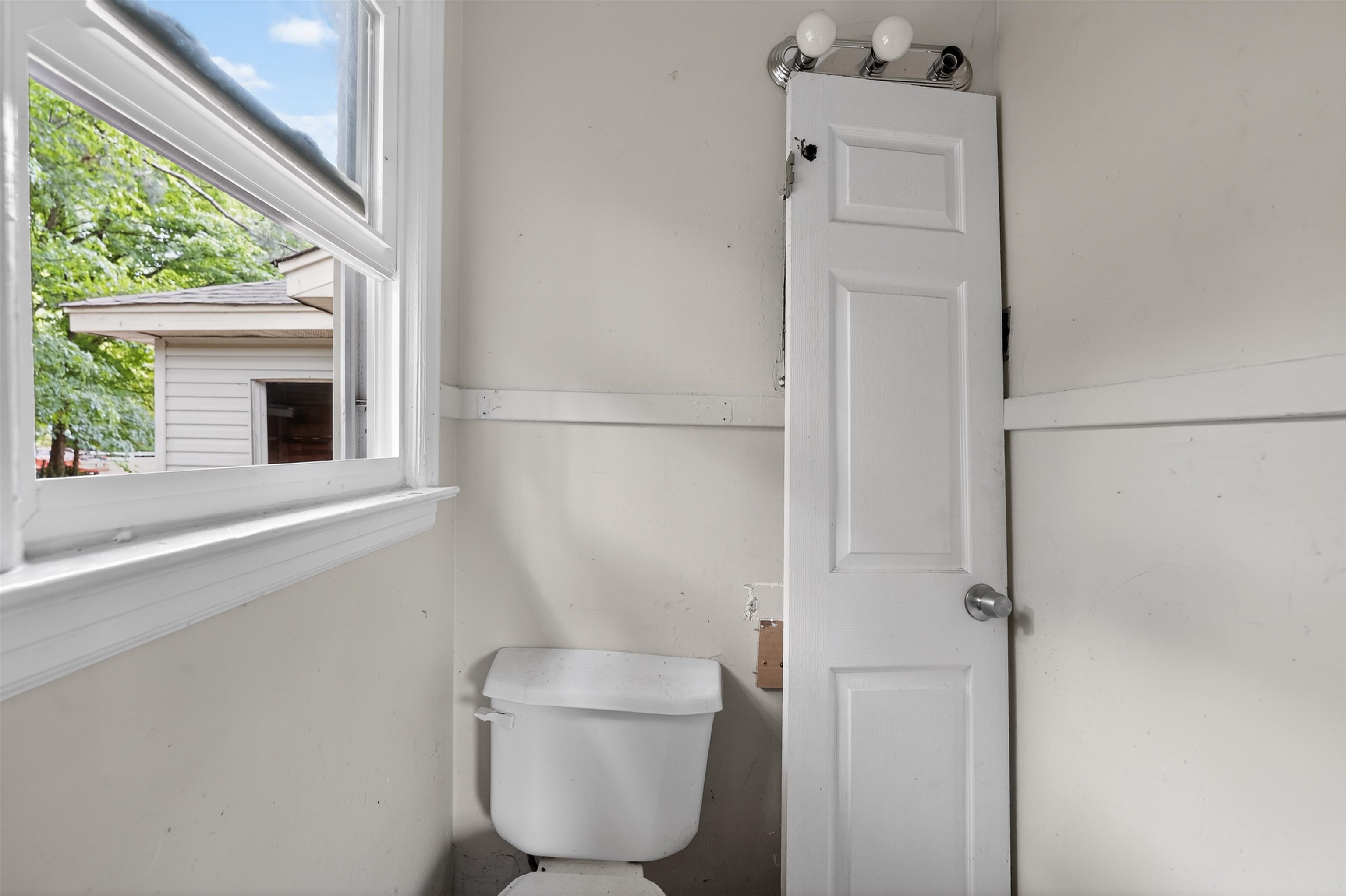949 Sumter St Property Photo 28