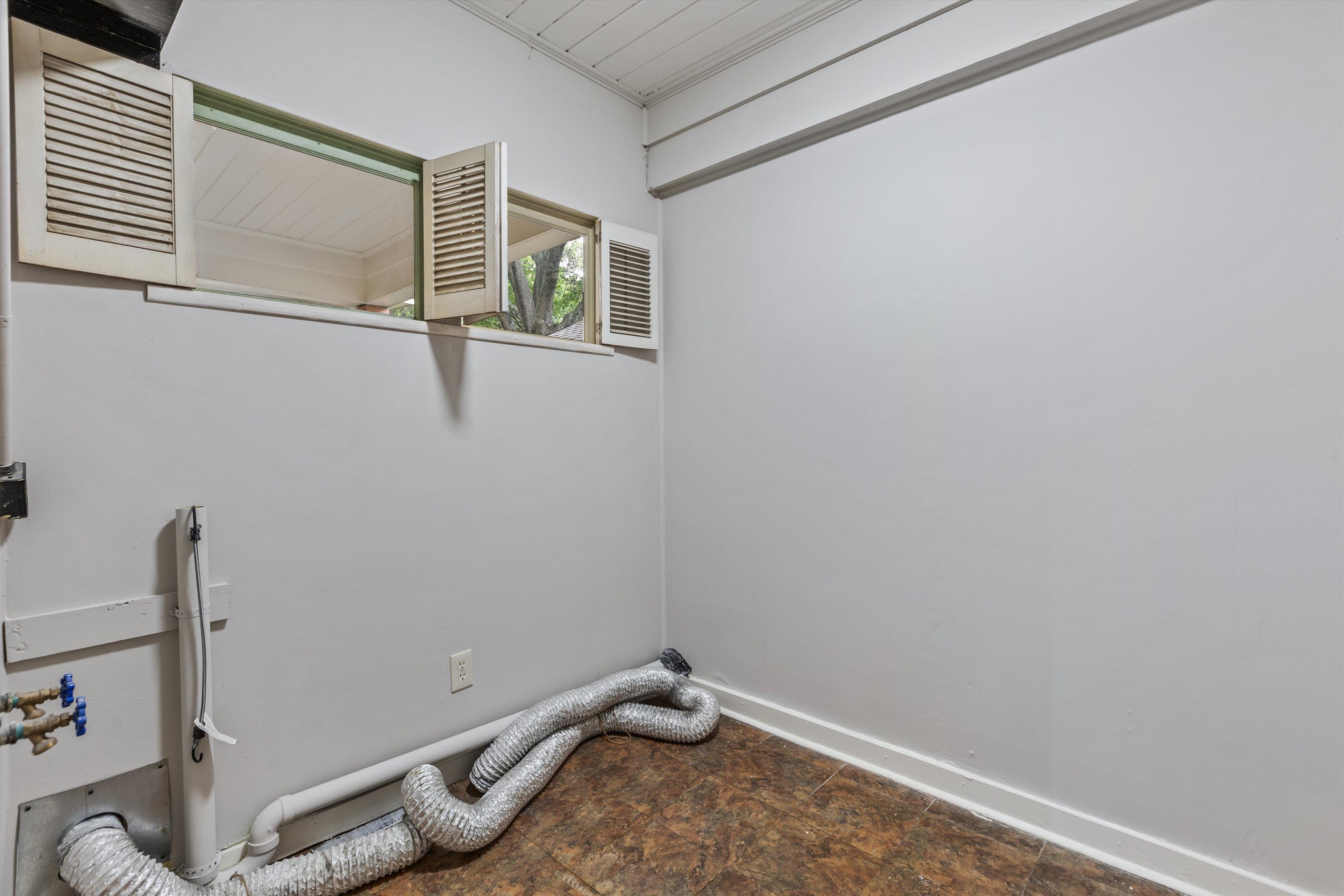 1095 S Perkins Rd Property Photo 30