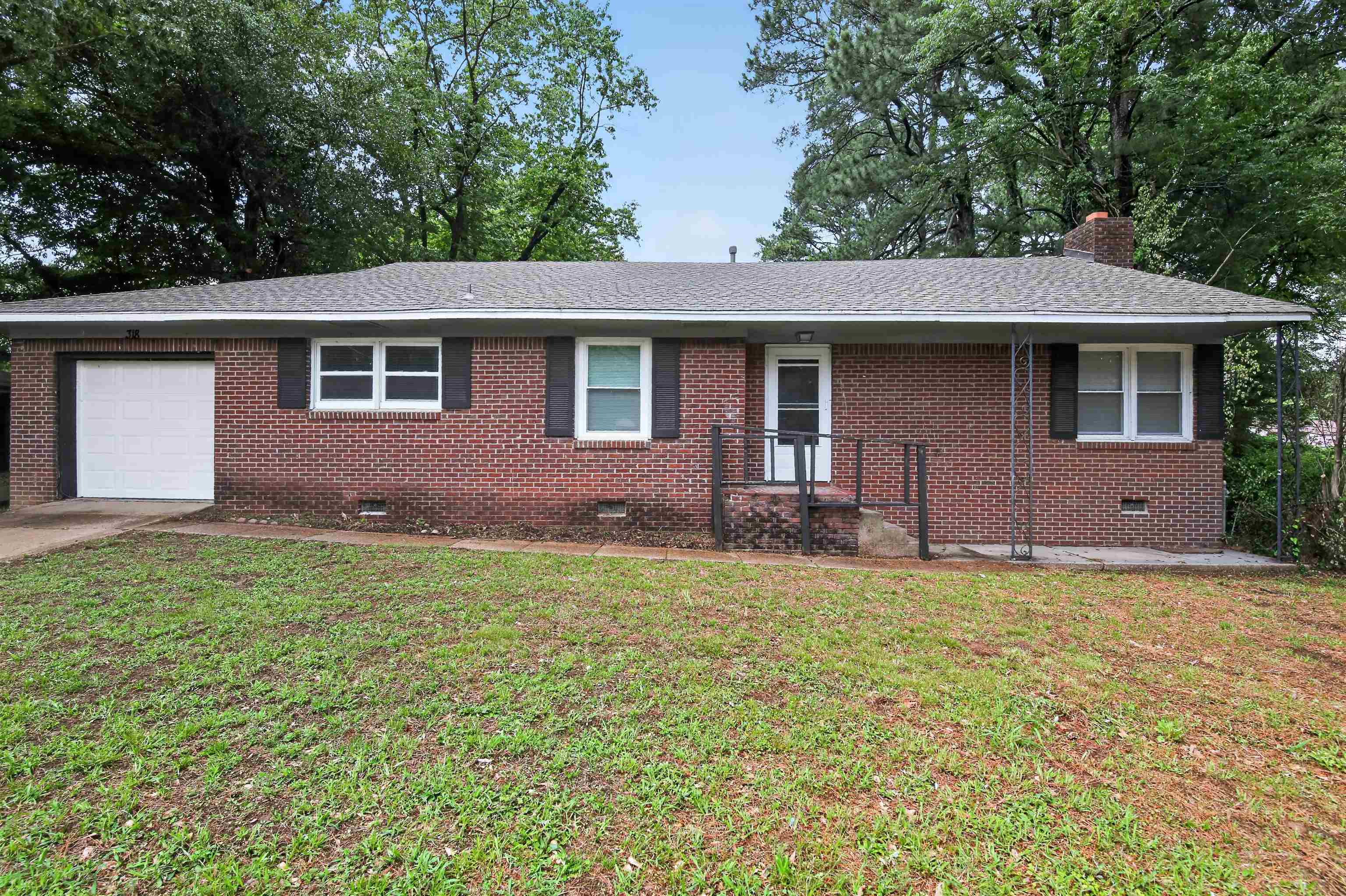 318 E Raines Rd Property Photo 7