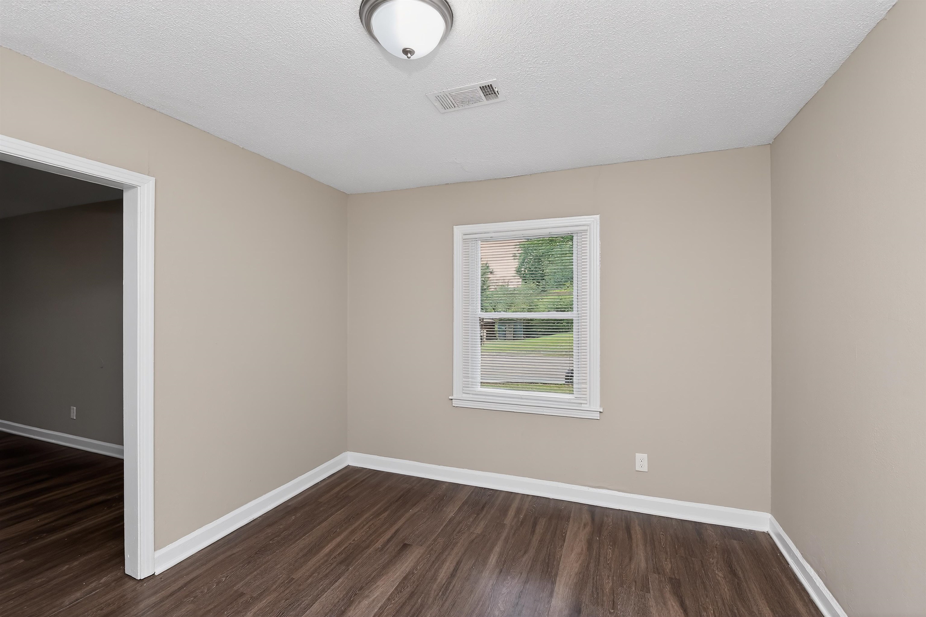 318 E Raines Rd Property Photo 10