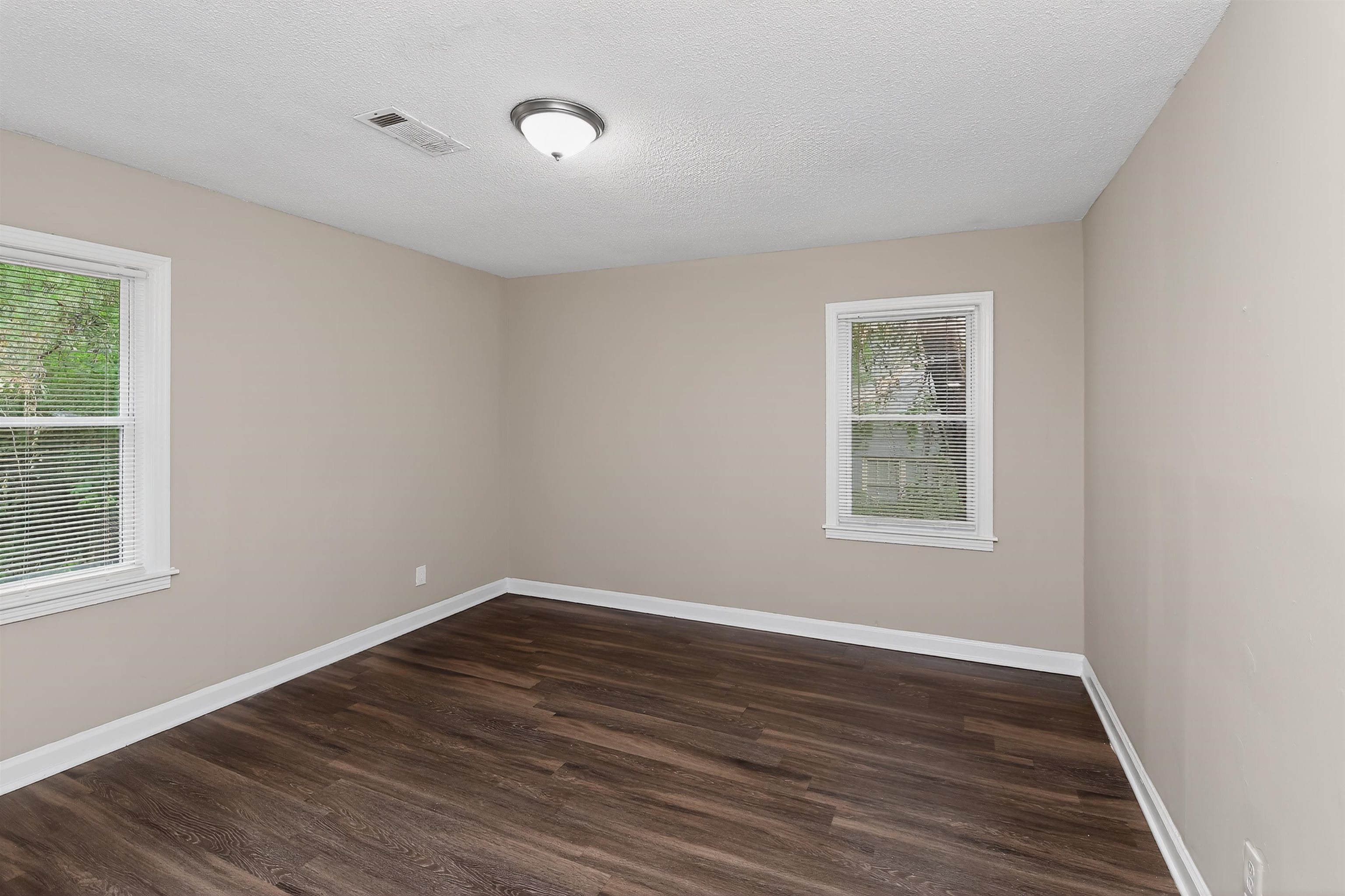 318 E Raines Rd Property Photo 17