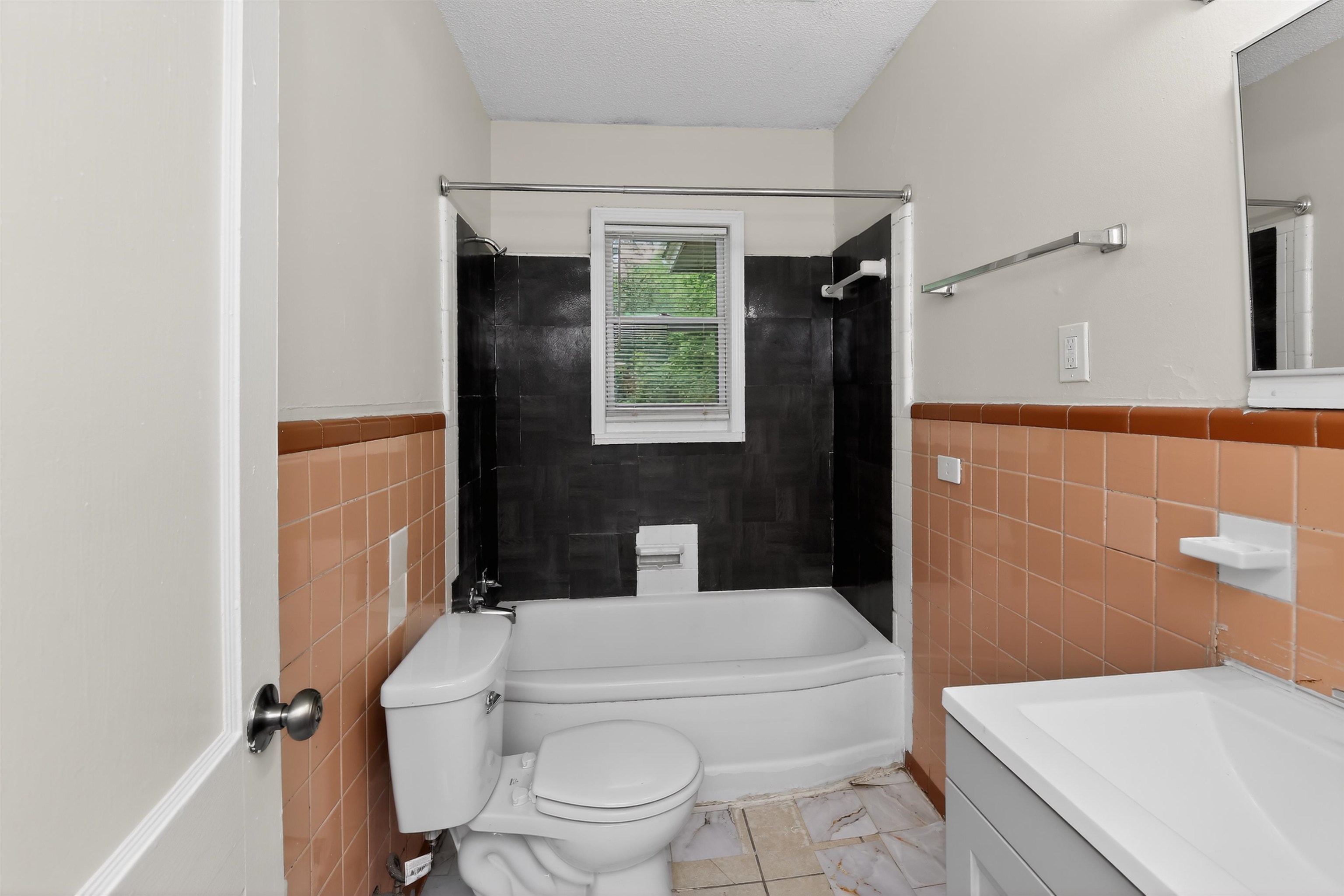 318 E Raines Rd Property Photo 26
