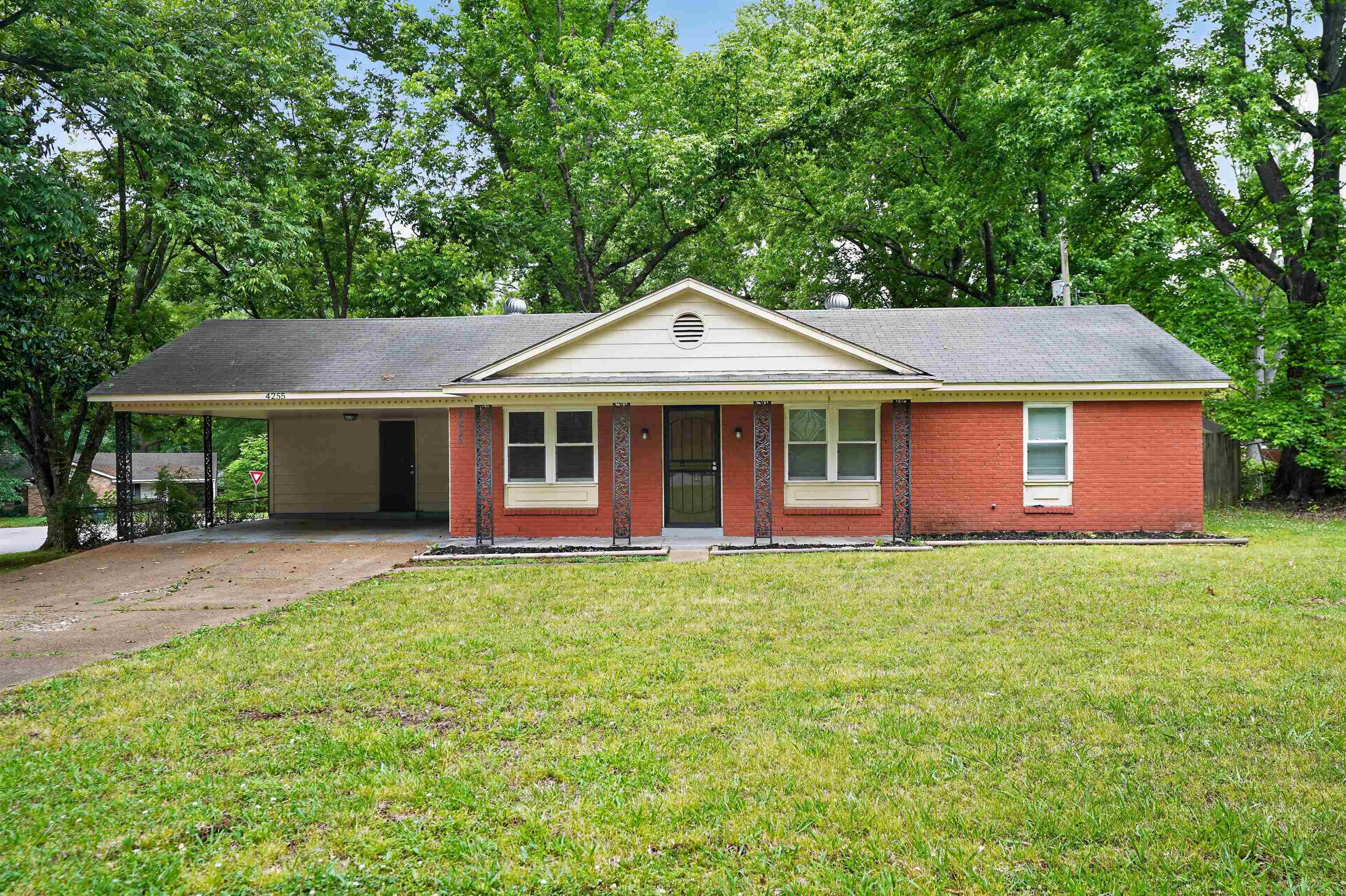 4255 Emerson Cv Property Photo 6