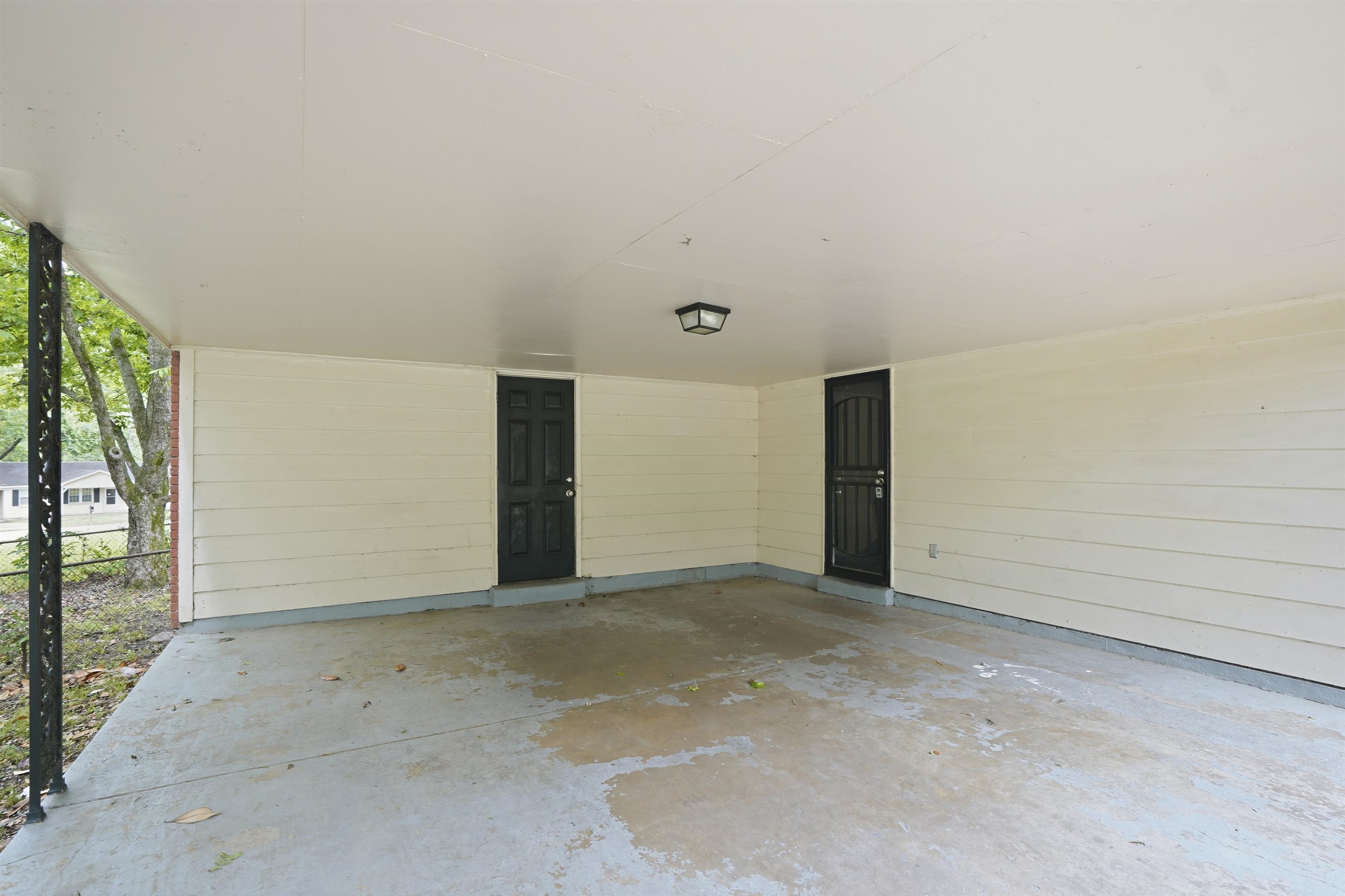 4255 Emerson Cv Property Photo 9